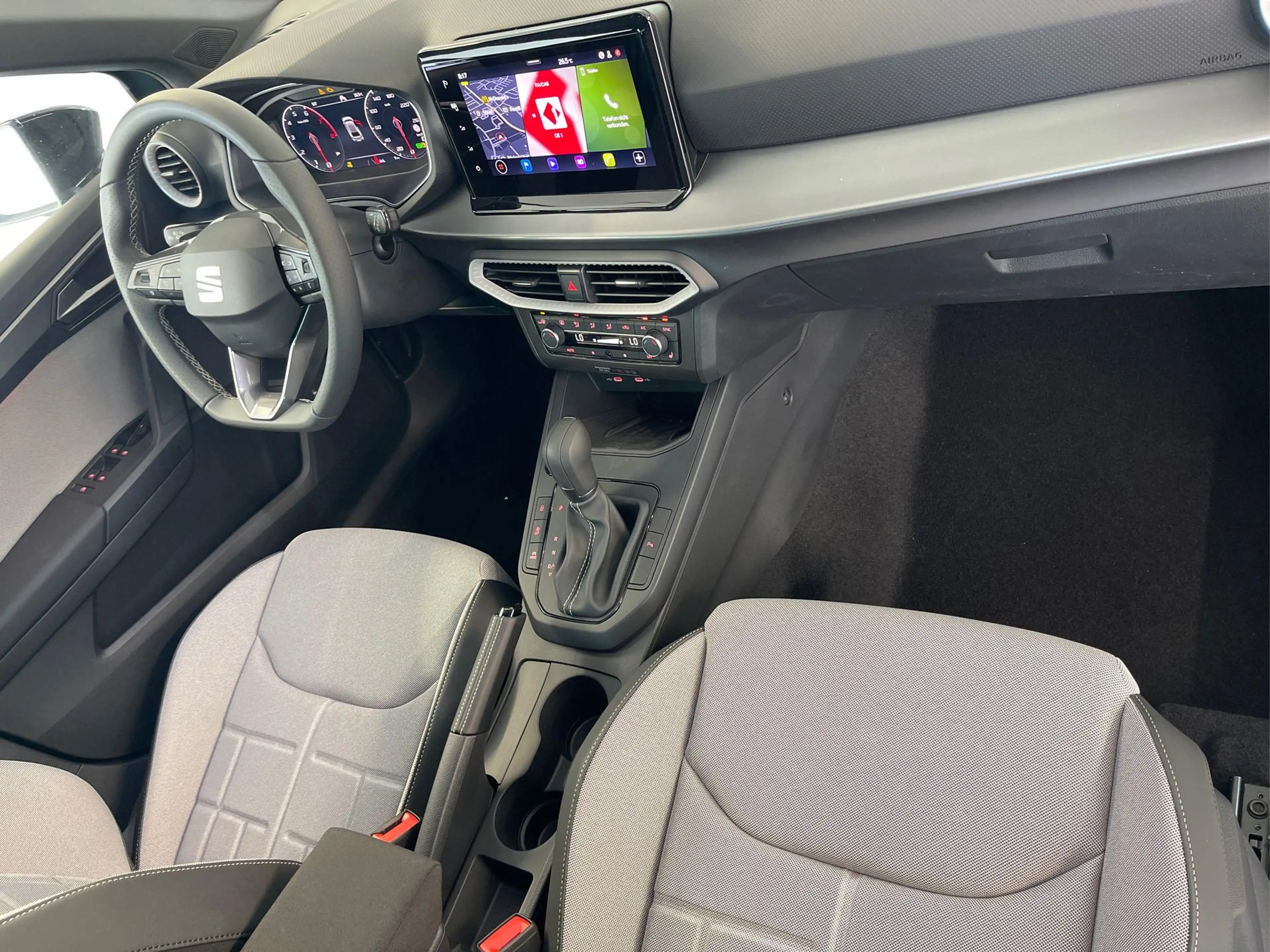 SEAT Ibiza FR 150PS DSG Pano+Navi+Sound+GV5+Alarm+Kessy+Vo... — photo 12
