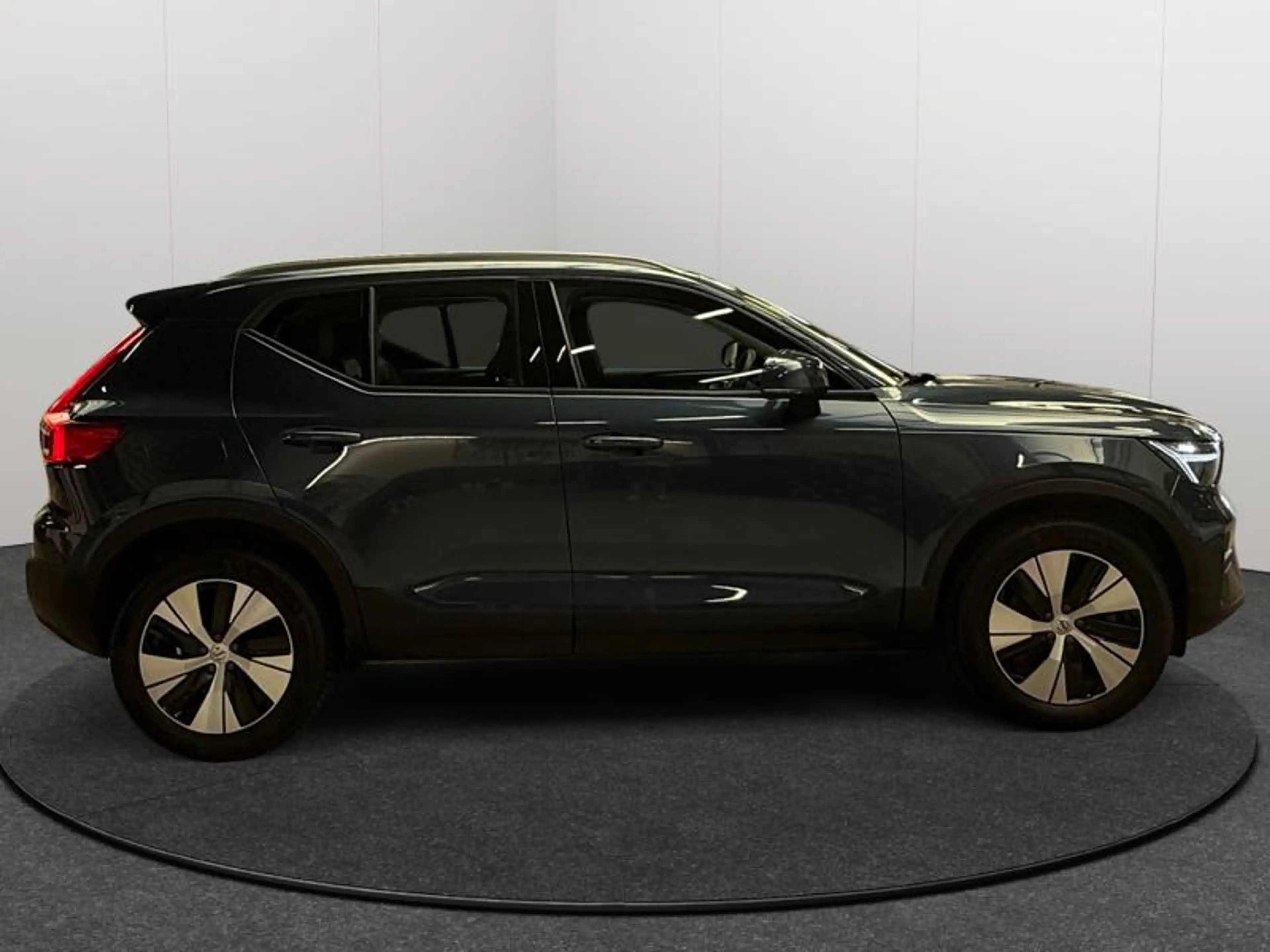 Volvo XC40 B3 Core 2026 / Essence — photo 6