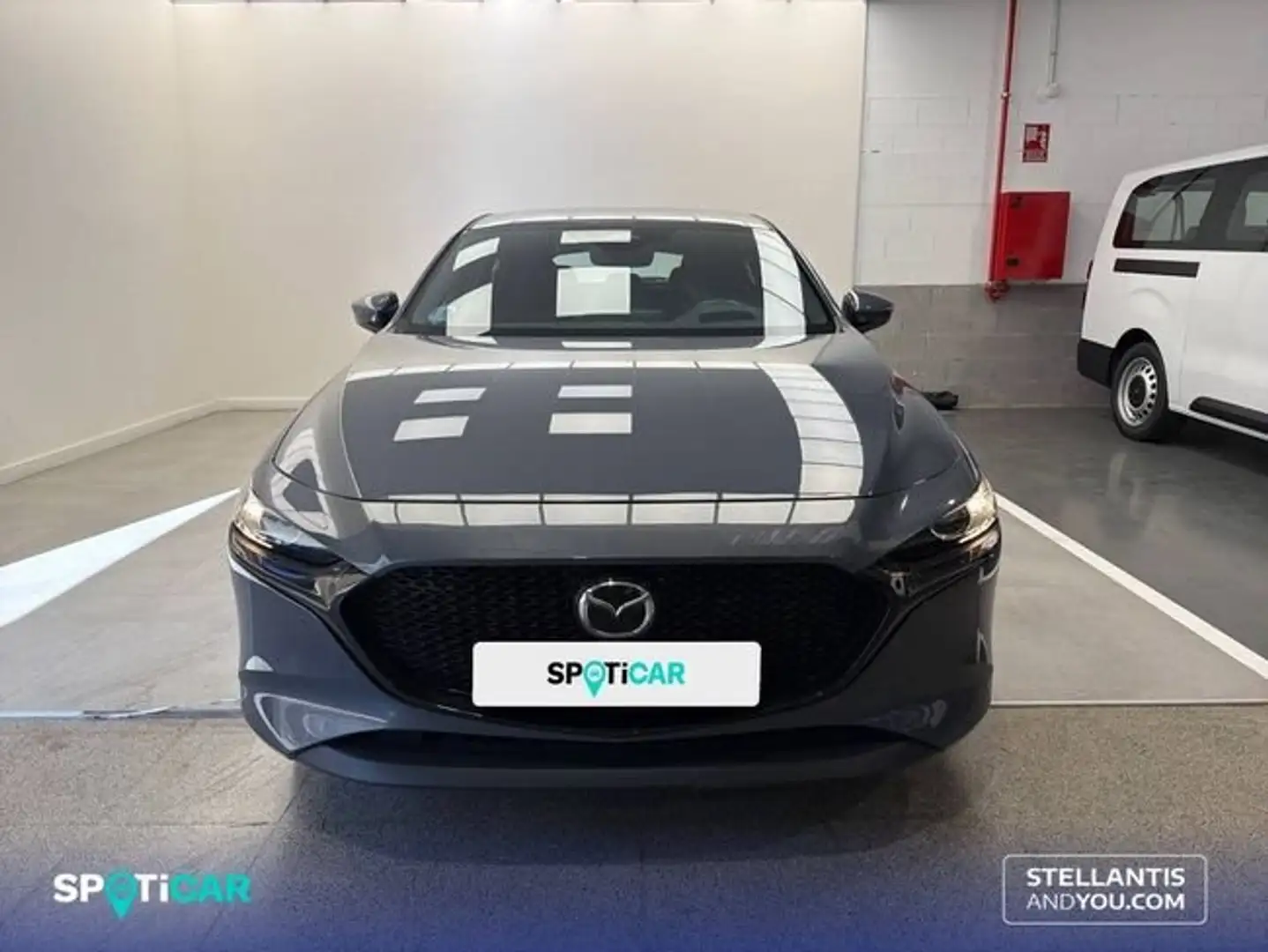 Mazda 3 2.0 e-Skyactiv-G Prime-line 90kW Gris - 2