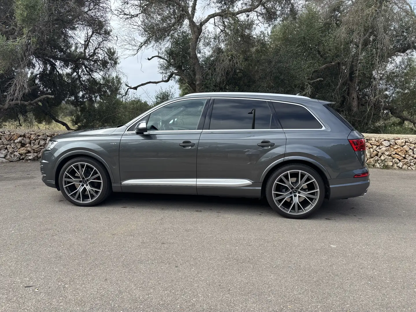 Audi SQ7 4.0 TDI quattro 7-Sitzer/Service /Breaks/MWST Gris - 2