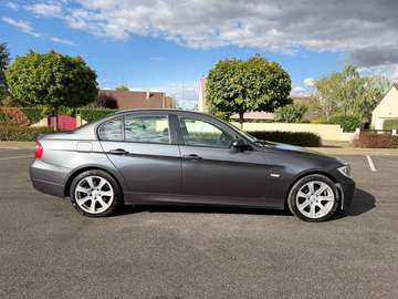 320i 150ch Premiere