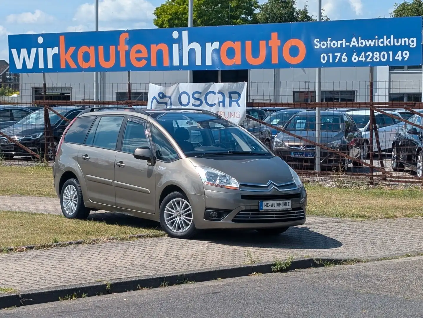 Citroen Grand C4 Picasso Tendance*7-SITZE*AUTOMATIK !! Brązowy - 1