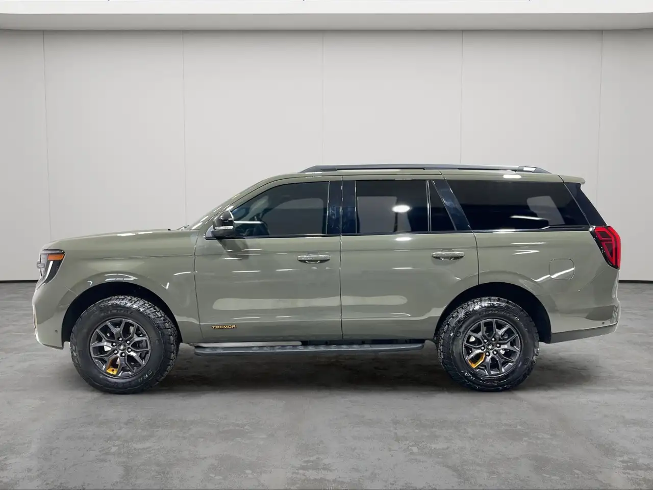 Ford Expedition снимка Ford Expedition