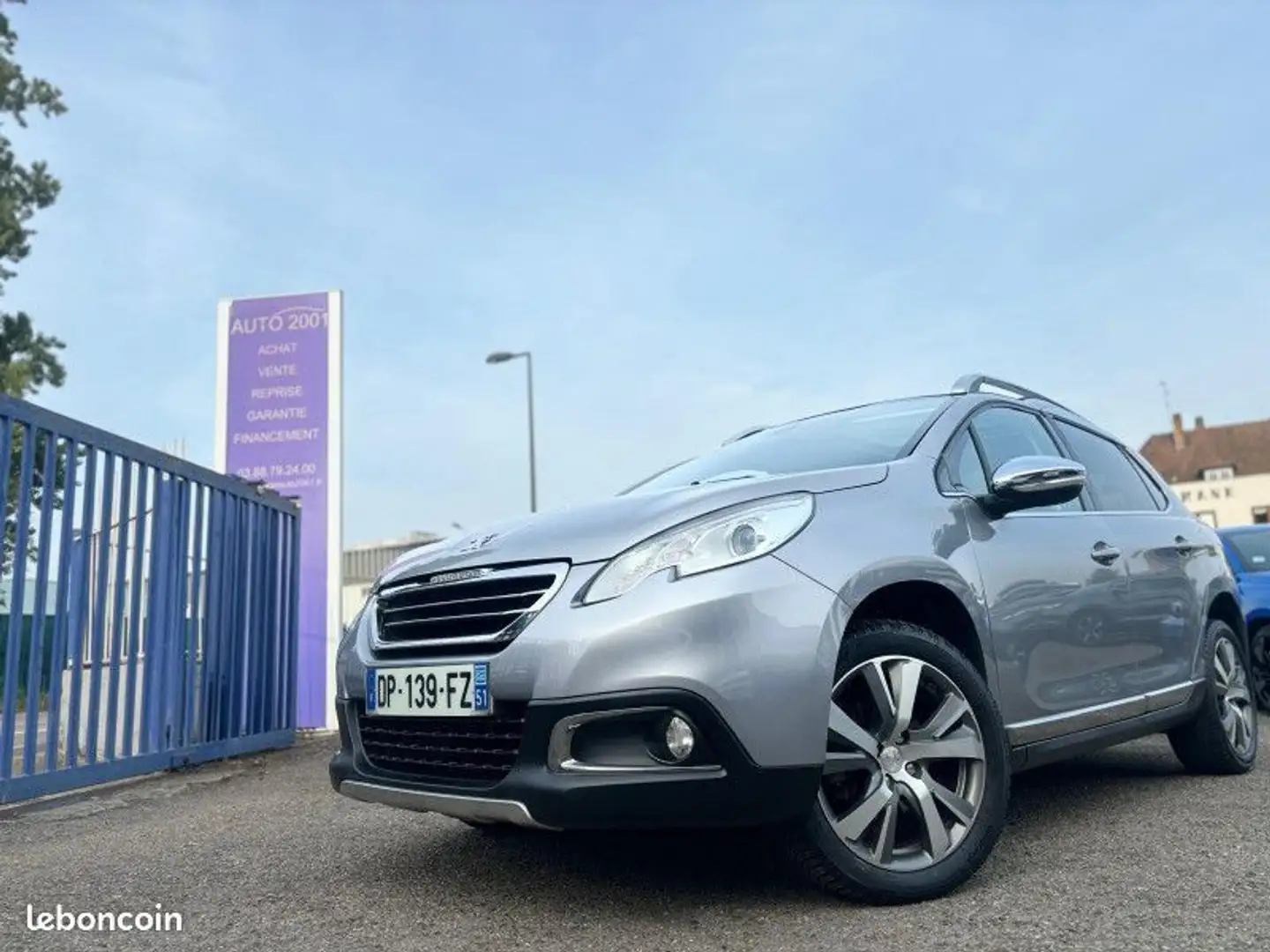 Peugeot 2008 1.6 BLUEHDI 120CH FELINE TITANE S&S Gris - 1