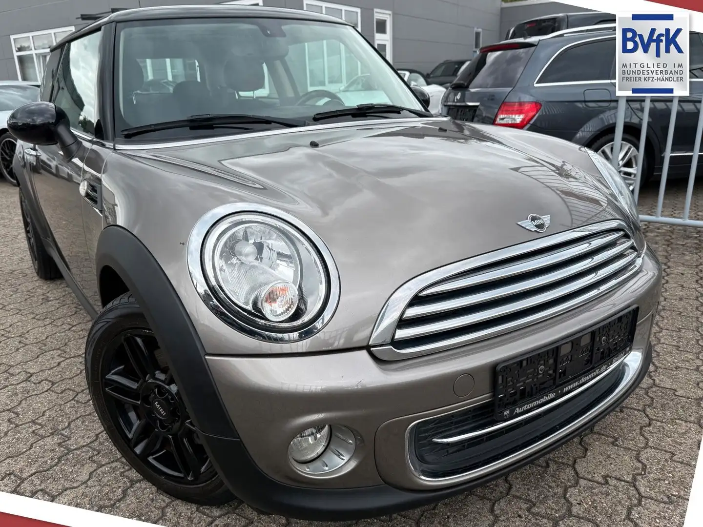 MINI Cooper Pepper-Paket, Sportsitze, Panorama.. Silber - 1