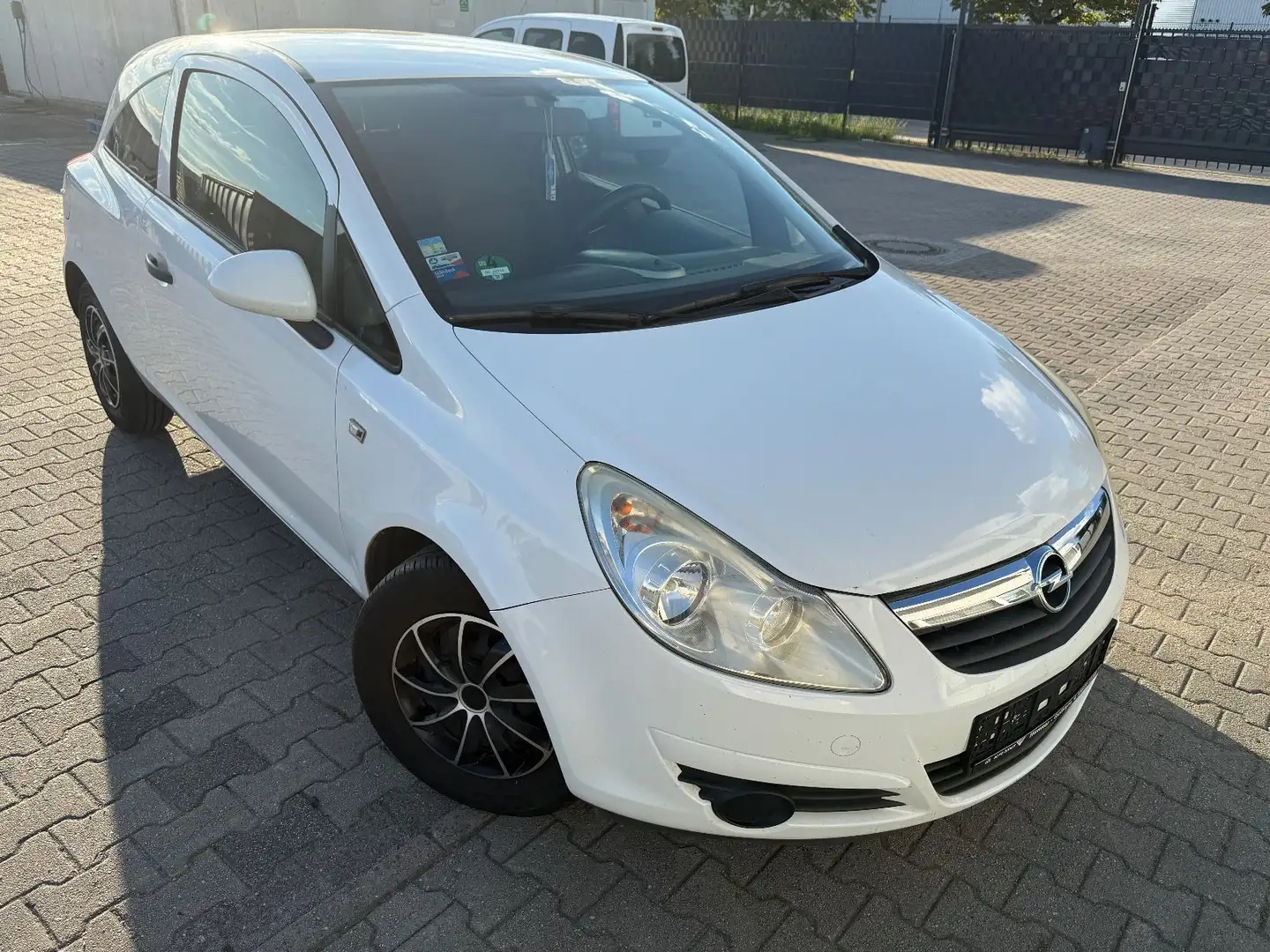 Opel Corsa D Tüv NEU- 1Jahr Garantie-Klima-Servo- Weiß - 2