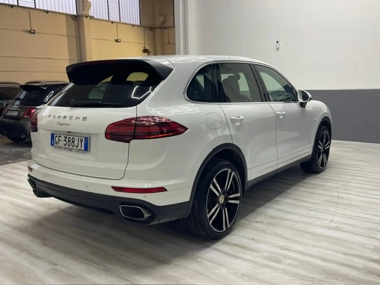 Porsche Cayenne Cayenne 3.0 Diesel Wit - 2