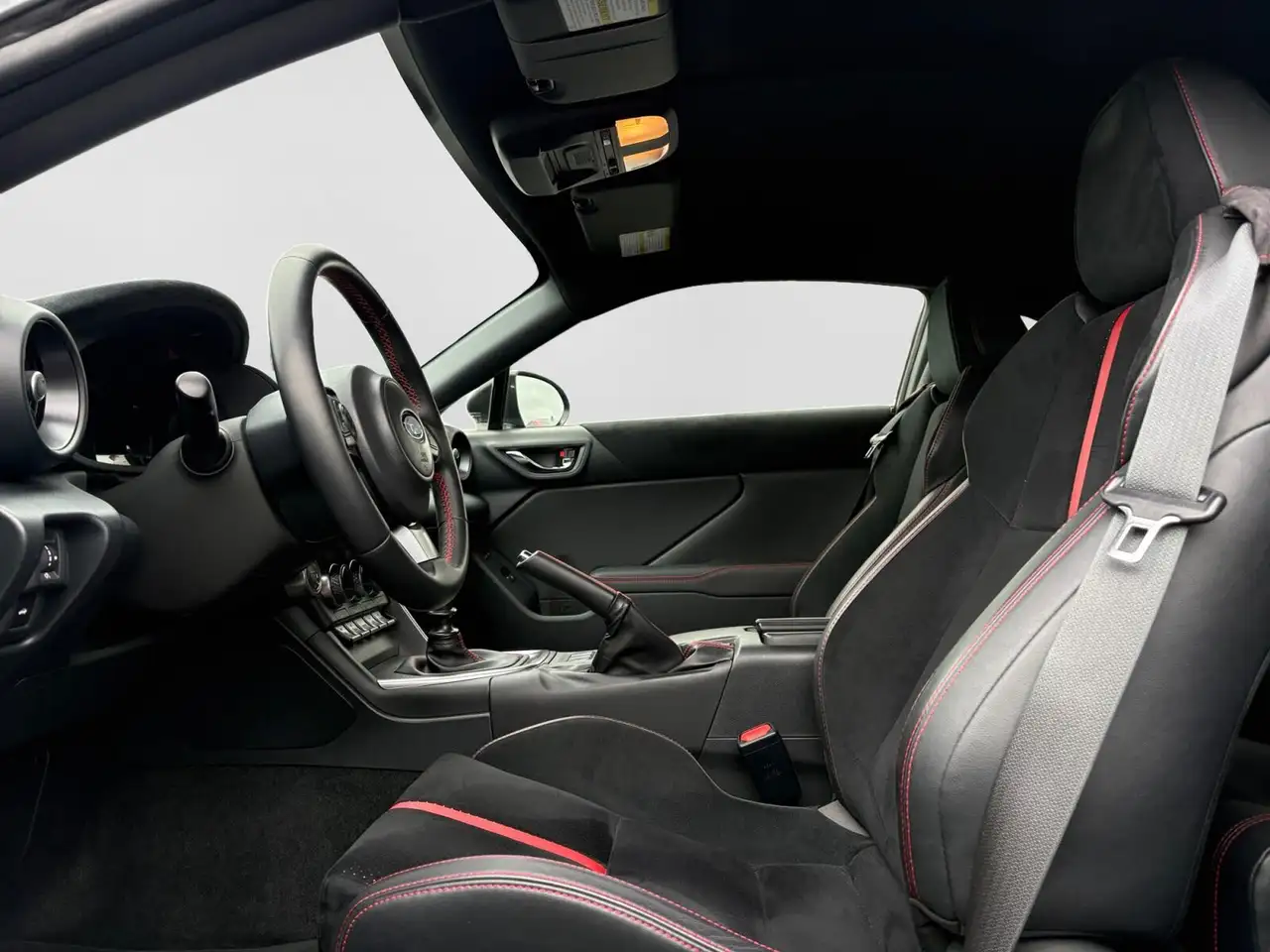 Subaru BRZ снимка Subaru BRZ