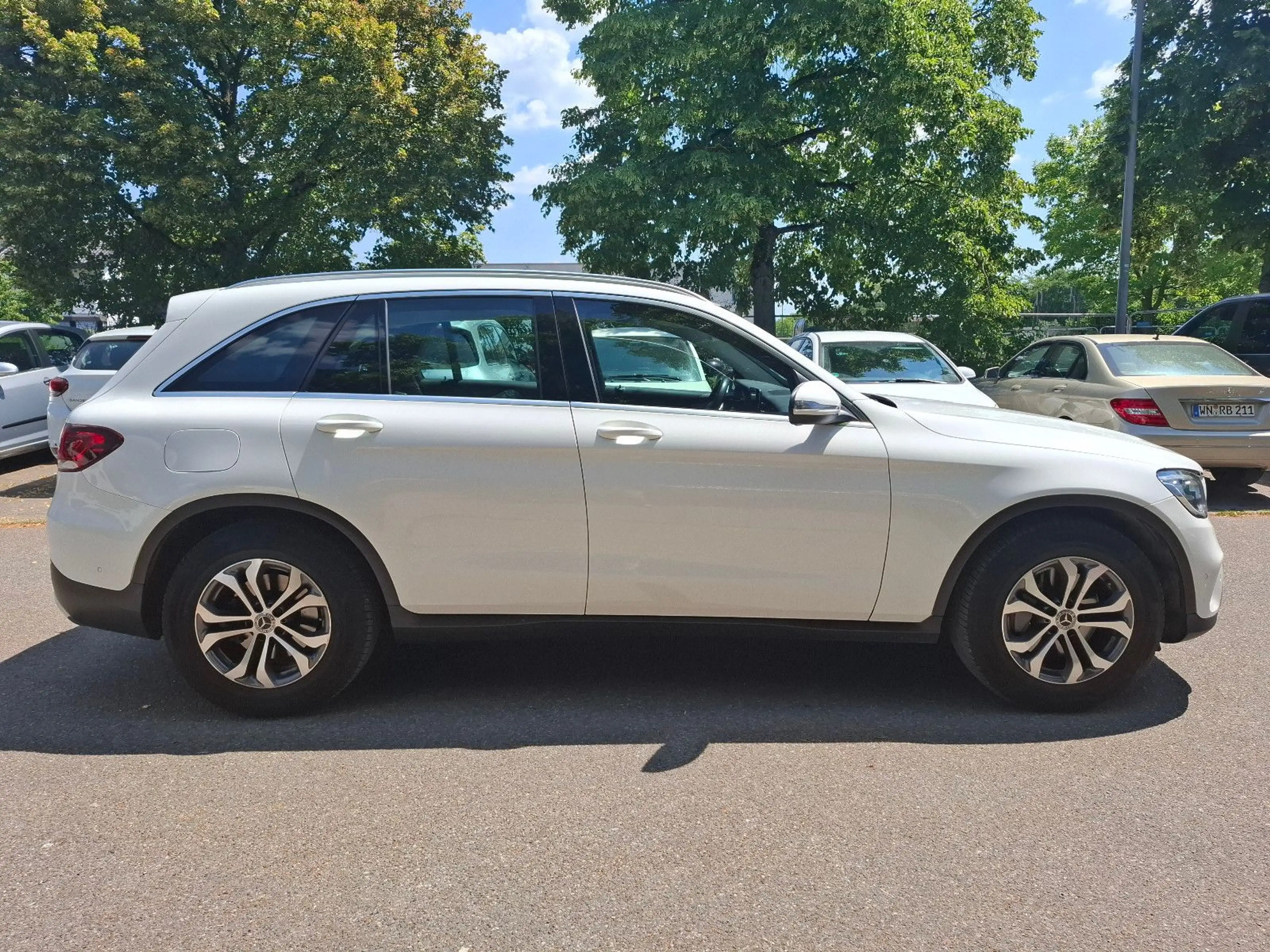 Mercedes-Benz GLC 220 d 4Matic*Kamera*Garagenwagen*Face-Lift* — photo 6