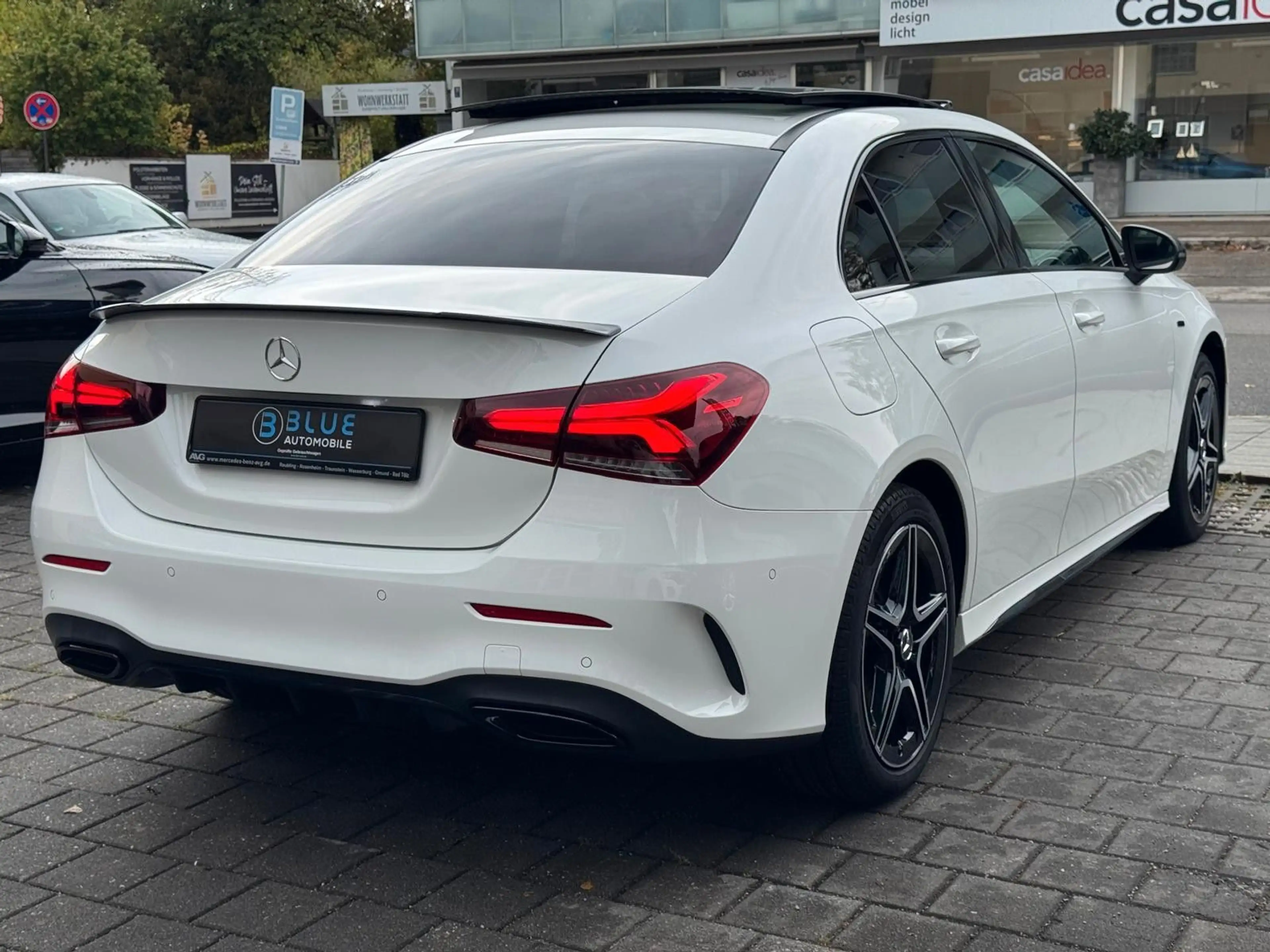 Mercedes-Benz A 250 e Lim. Edition AMG Line*MBUX*PANO*ACC*NAVI* — photo 6