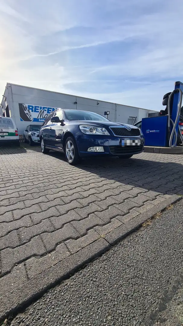 Skoda Octavia Combi 1.6 TDI DPF DSG Elegance - 1