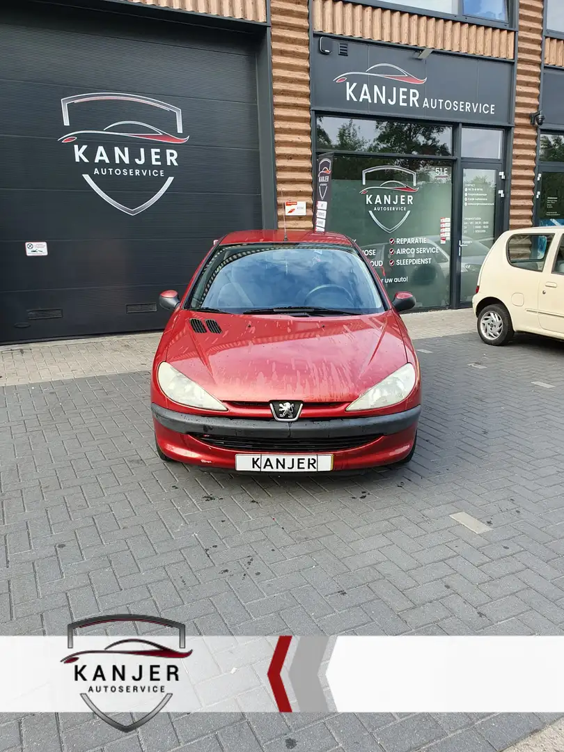 Peugeot 206 1.4 XT NIEUWE APK 116DKM LAGE KM Rood - 2