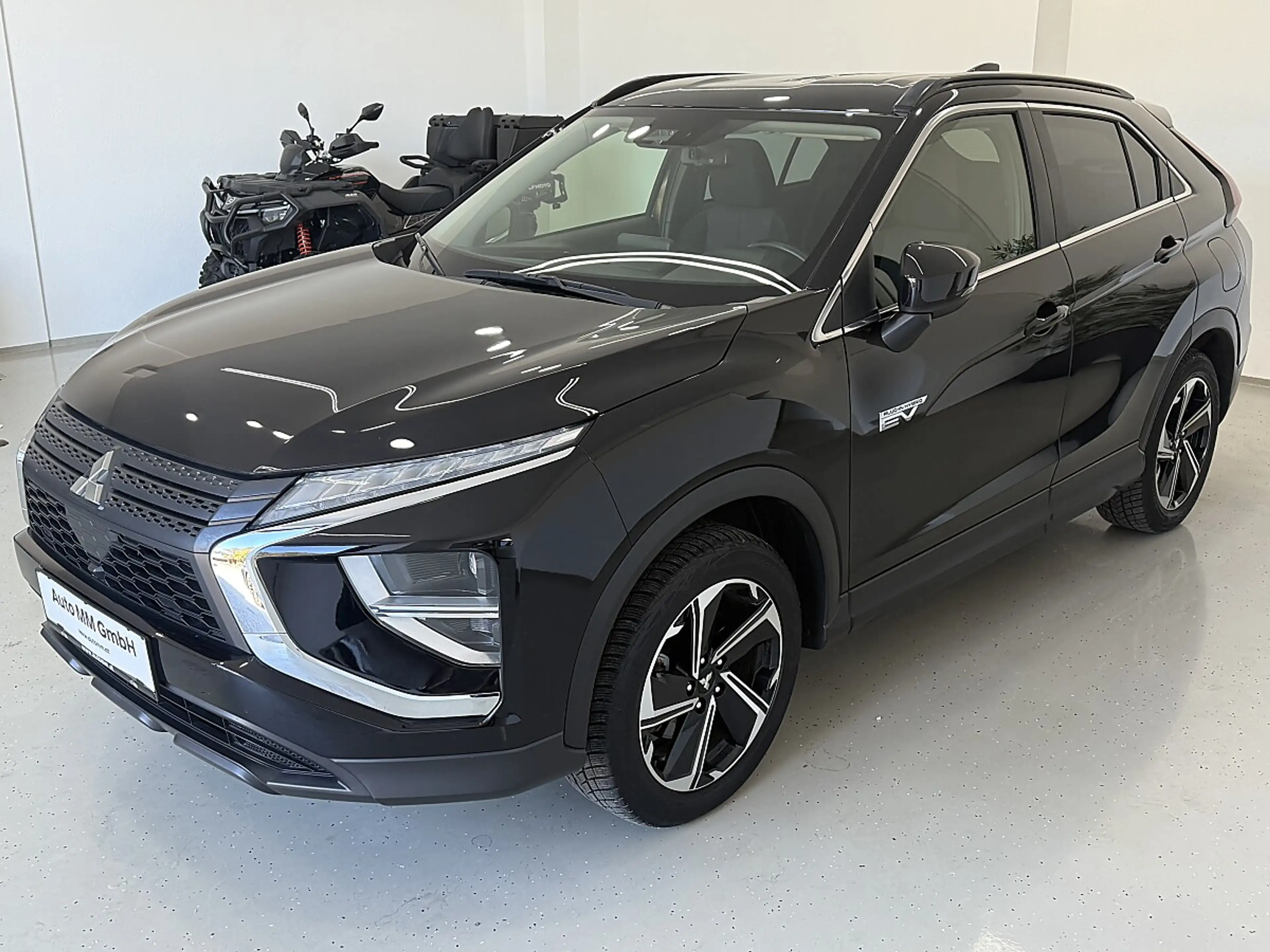 Mitsubishi Eclipse Cross 2,4 PHEV 4WD Intense CVT Aut. — photo 3