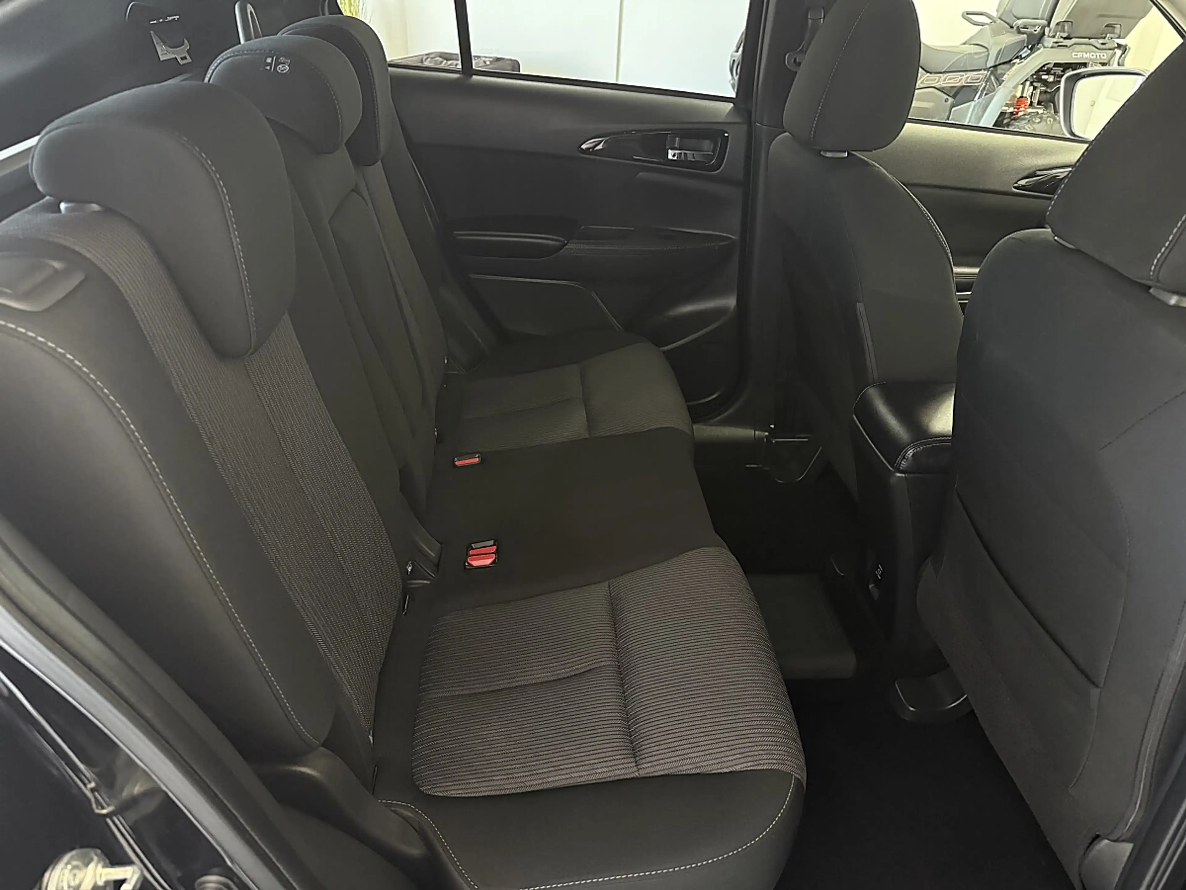 Mitsubishi Eclipse Cross 2,4 PHEV 4WD Intense CVT Aut. — photo 14