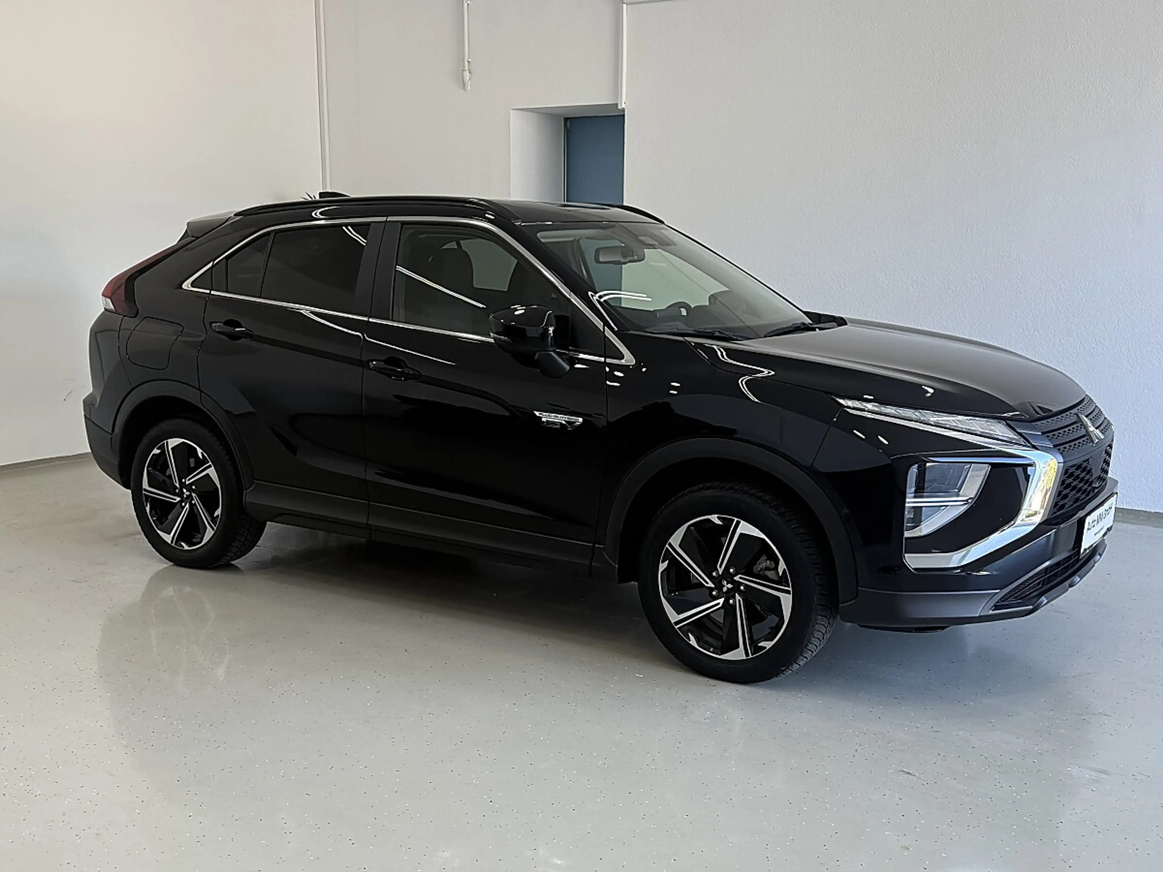 Mitsubishi Eclipse Cross 2,4 PHEV 4WD Intense CVT Aut. — photo 7