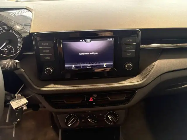 Skoda Fabia view 11
