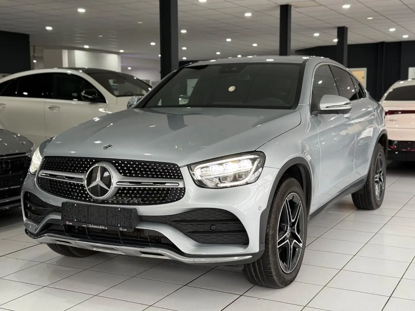 Mercedes-Benz GLC 300 de 4M Coupe*AMG-LINE*360*KEYLESS*CARPLAY* Silber - 1