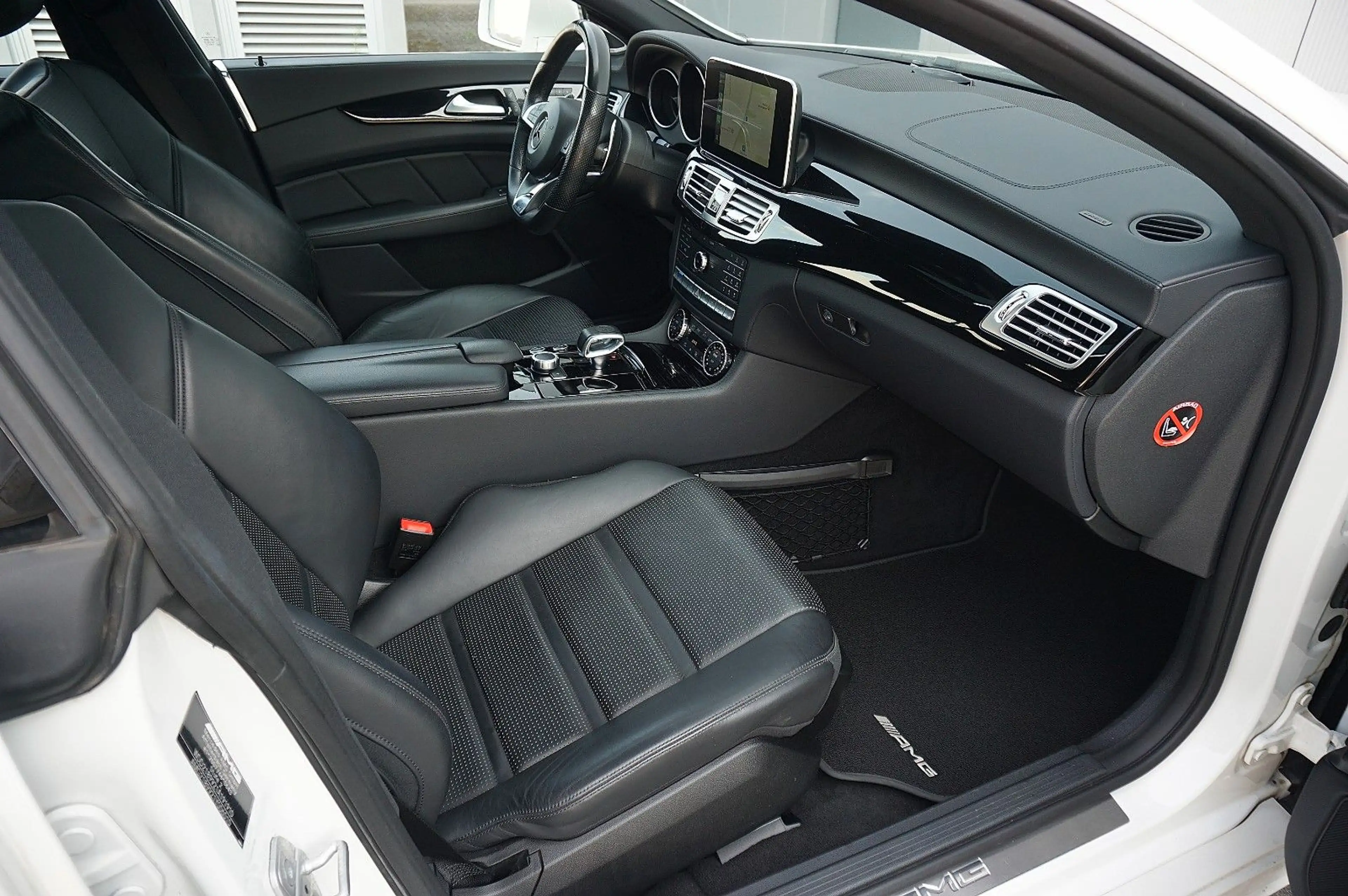 Mercedes-Benz CLS 63 AMG 4M SB *UNFALLFREI *100% DEUTSCH *VOLL — photo 11