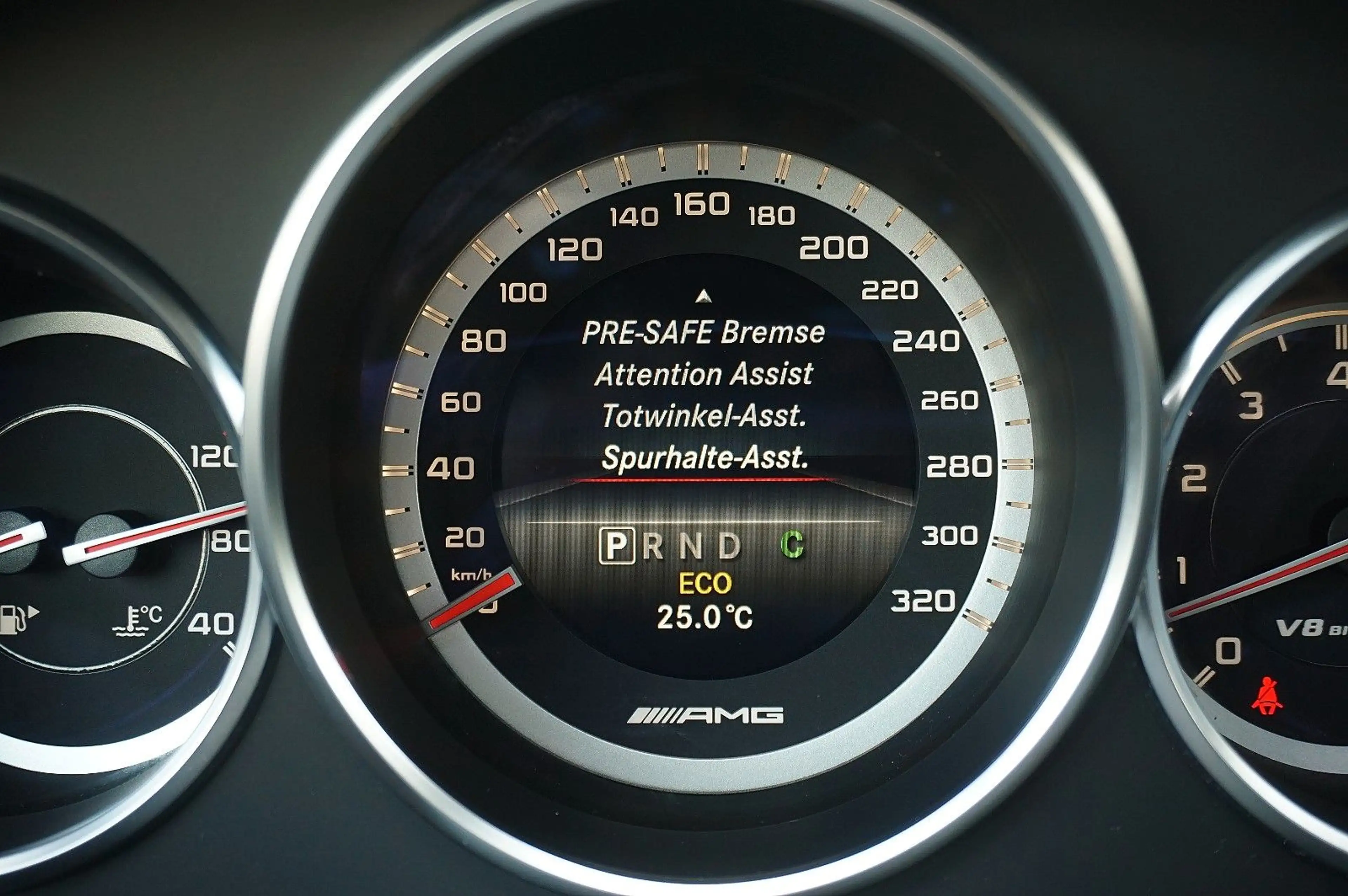 Mercedes-Benz CLS 63 AMG 4M SB *UNFALLFREI *100% DEUTSCH *VOLL — photo 14