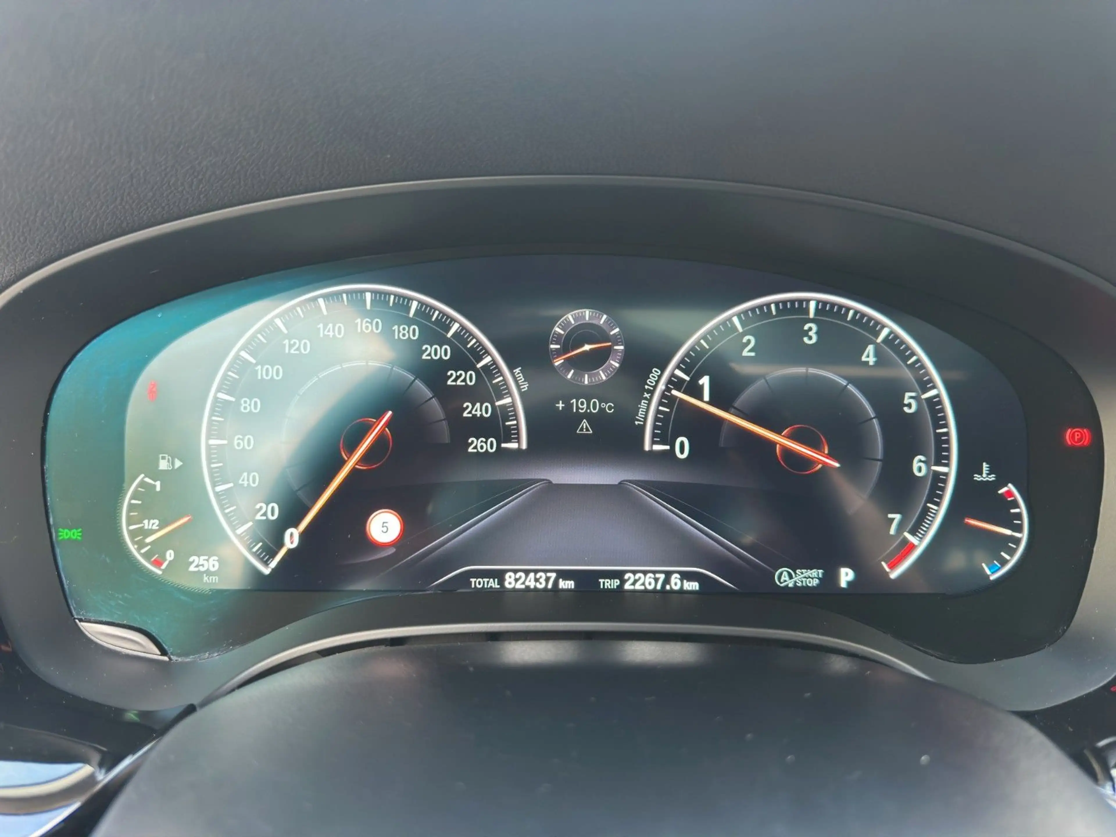 BMW 540 i xDr Luxury AD.LED ACC GLASD HUD KAMERA AHK — photo 13