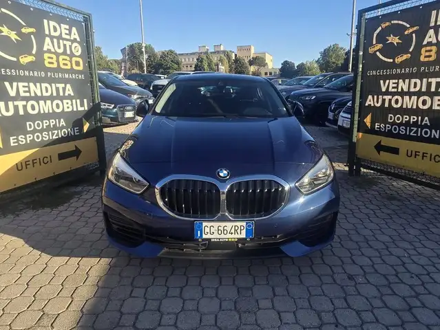 BMW 1 Series view 2