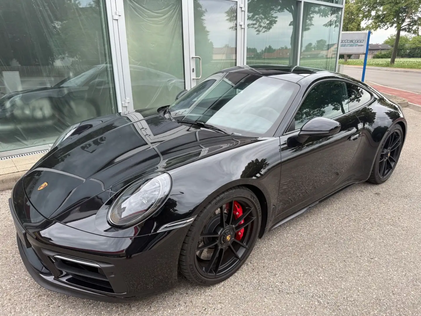 Porsche 992 GTS 4  - LIFT- InnoDrive- PANO- REMOTE Schwarz - 1