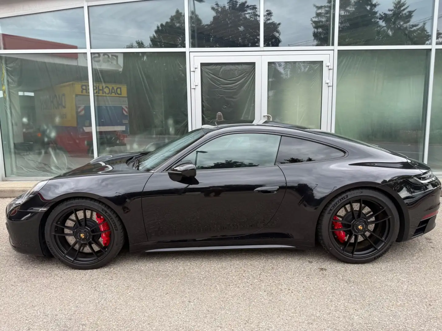 Porsche 992 GTS 4  - LIFT- InnoDrive- PANO- REMOTE Schwarz - 2
