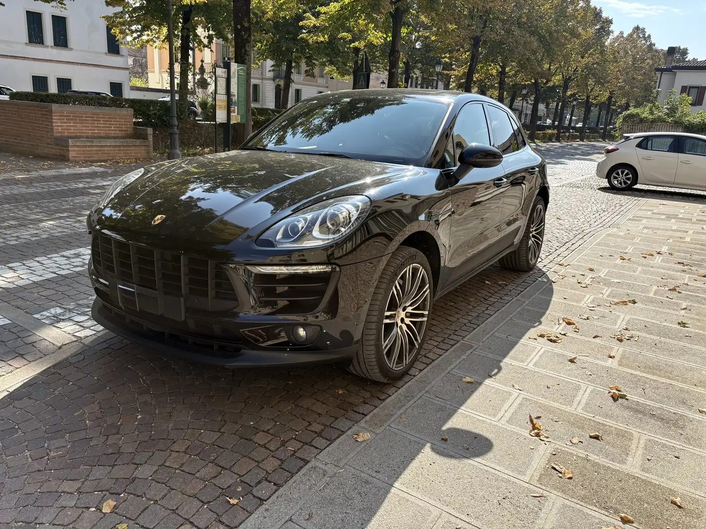 Porsche Macan Macan 3.0d S 258cv pdk my16 Noir - 1