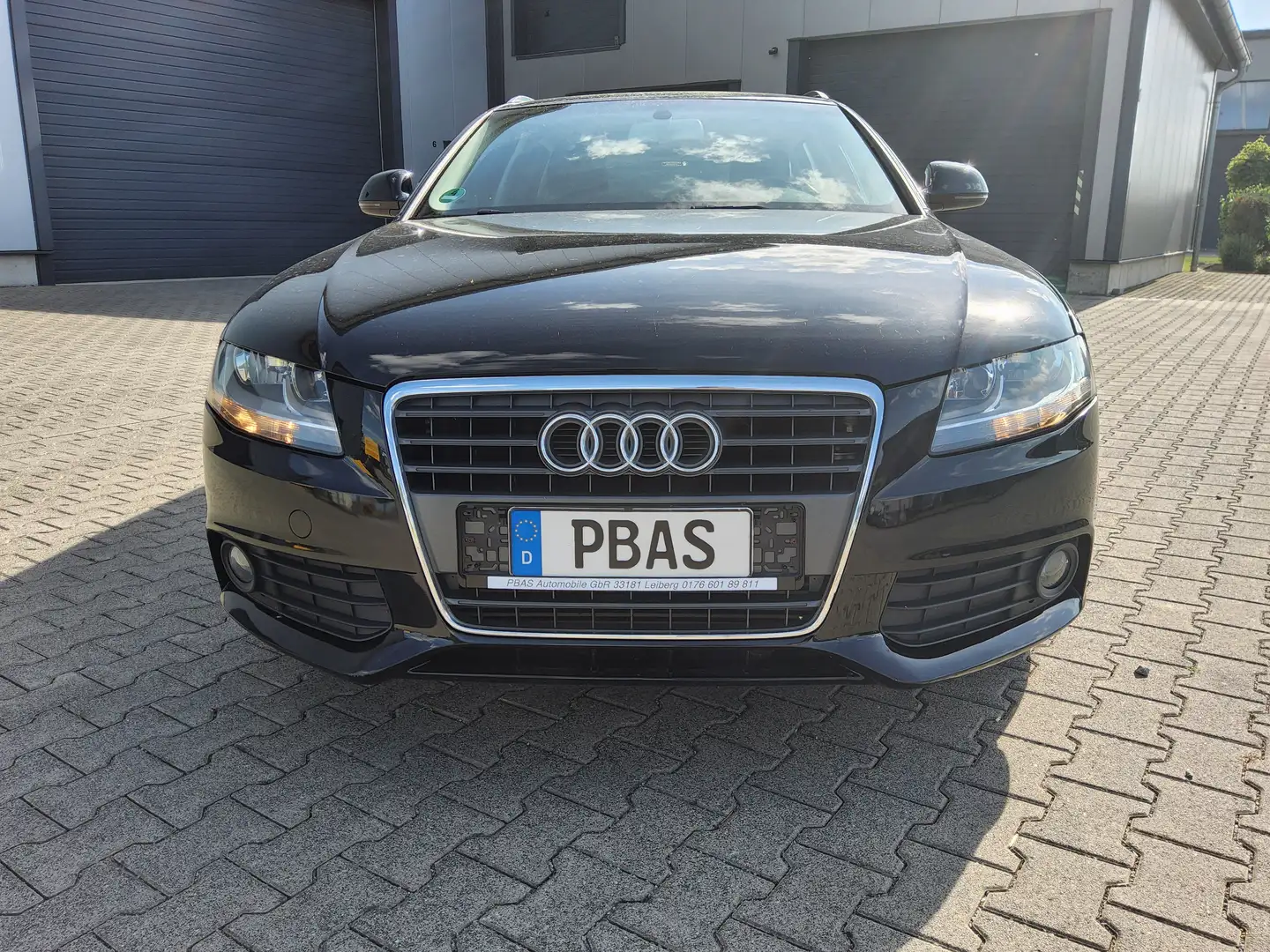 Audi A4 Attraction Noir - 2