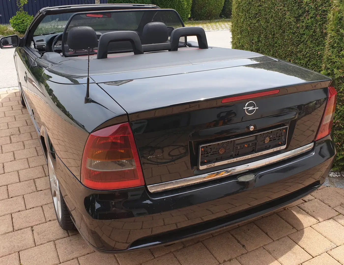 Opel Astra Cabrio 2.2 16V Linea Rossa Noir - 2