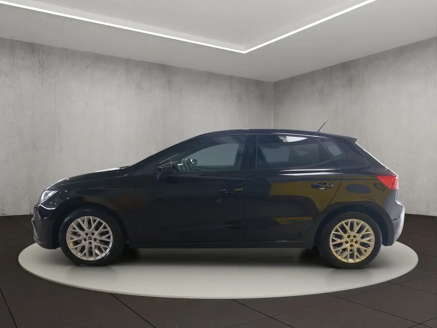 SEAT Ibiza FR Schwarz - 2