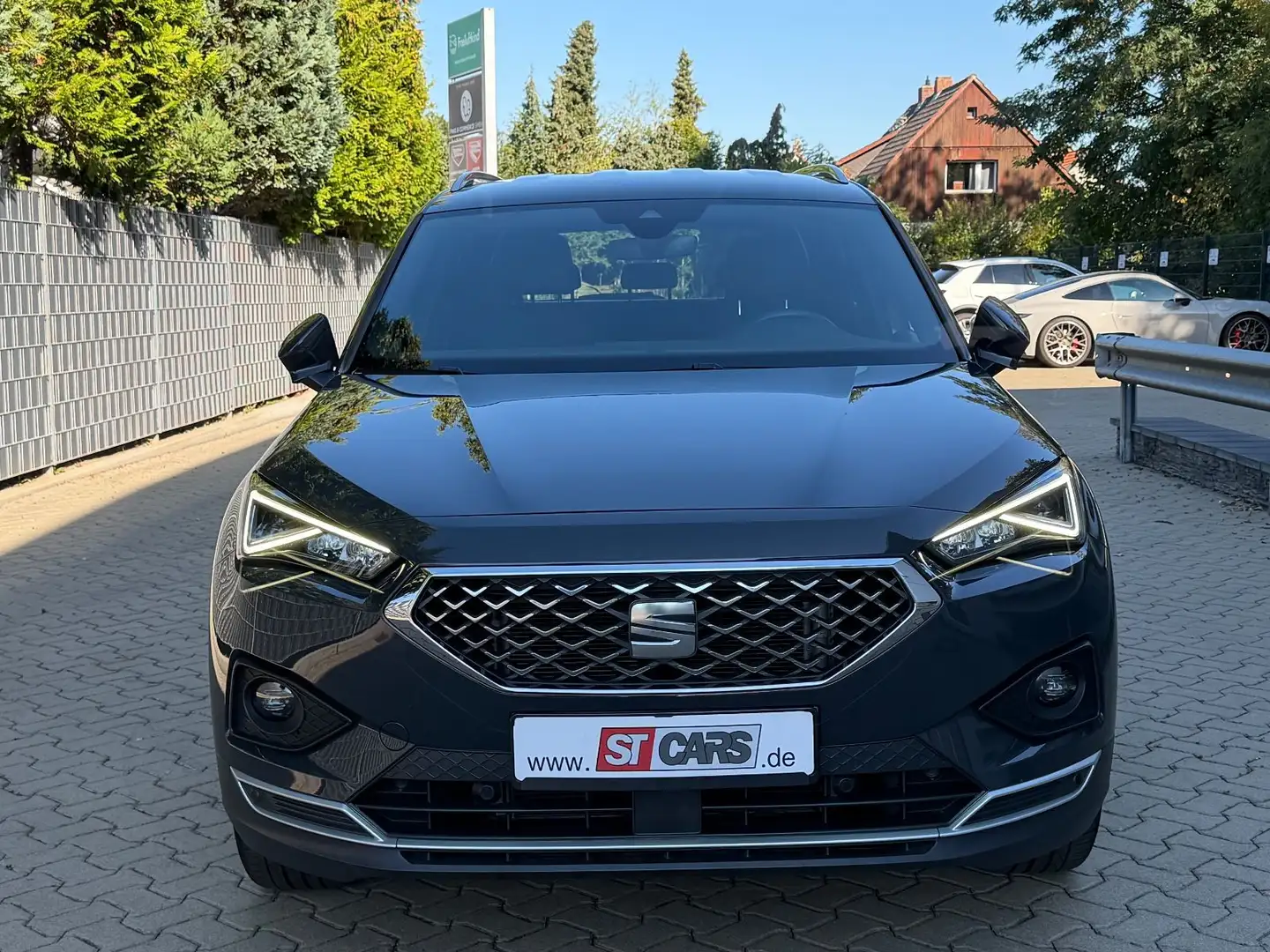 SEAT Tarraco Xcellence 1.5 TSI DSG NAVI ACC LED CAM Grau - 2