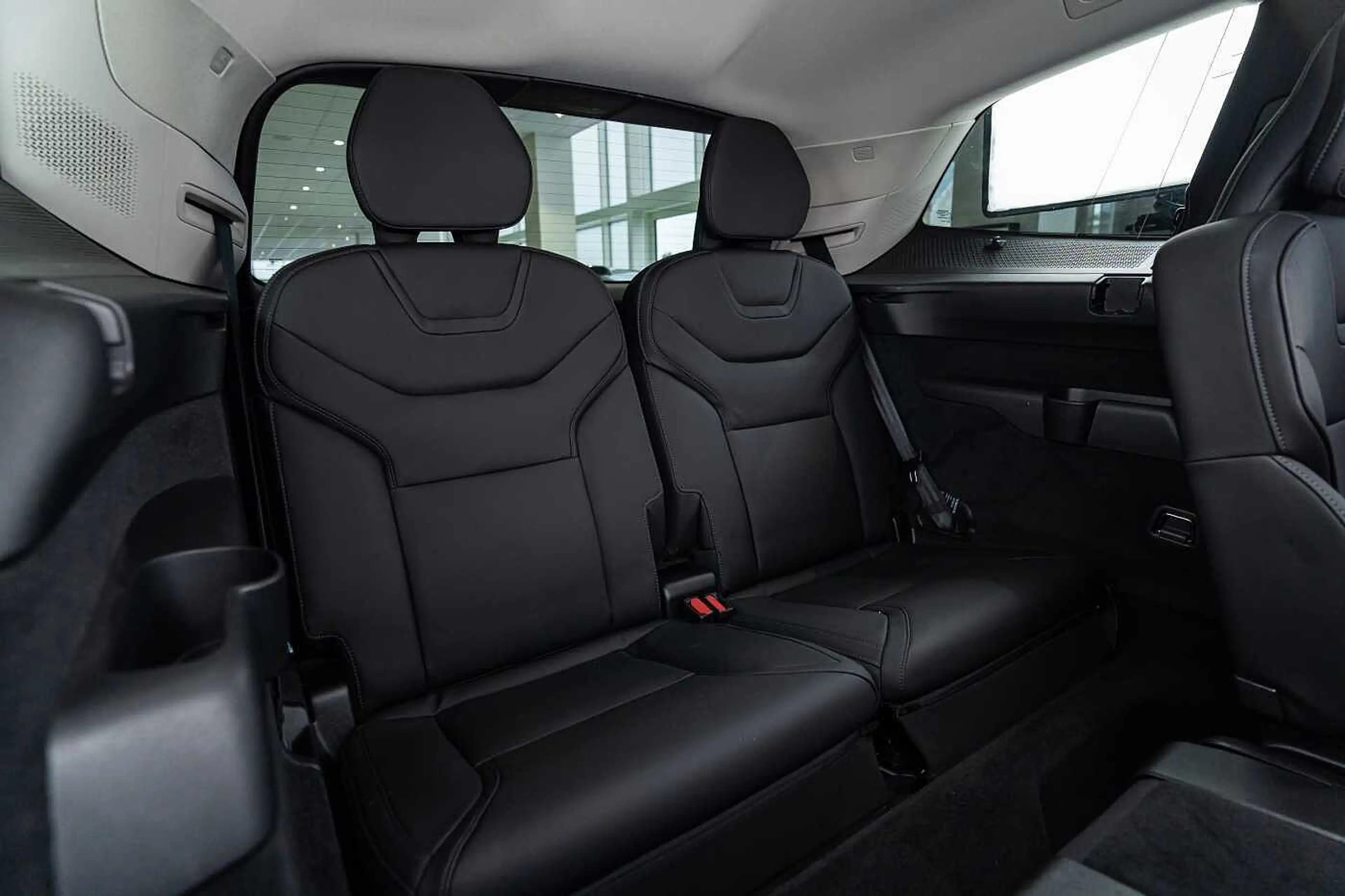 Volvo EX90 Plus Twin Motor 7 places — photo 6