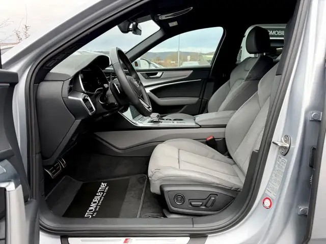 Audi A6 Avant view 9