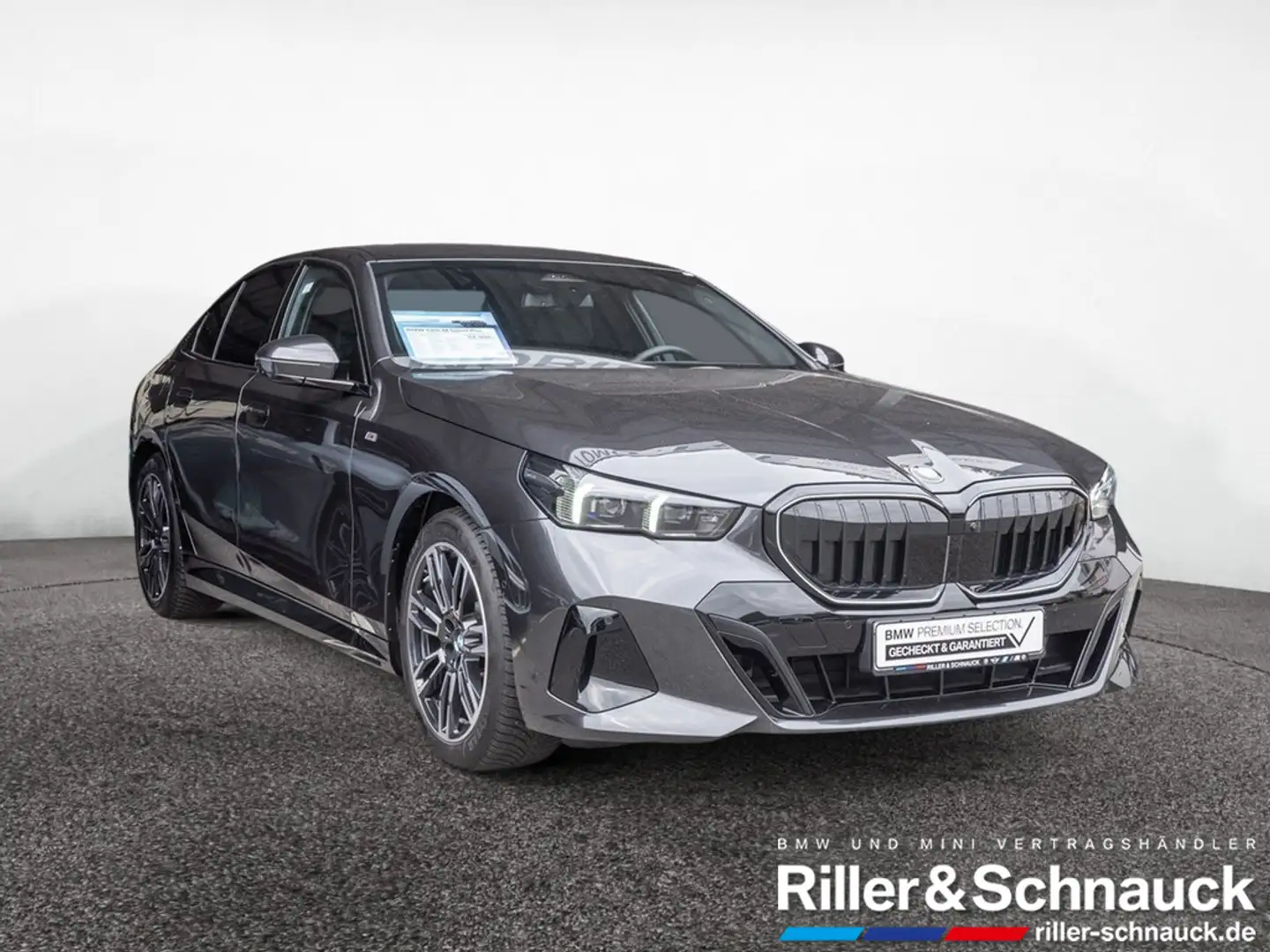 BMW 520 i M-Sport Pro STANDHZG+ACC+HUD+MEM Grau - 2