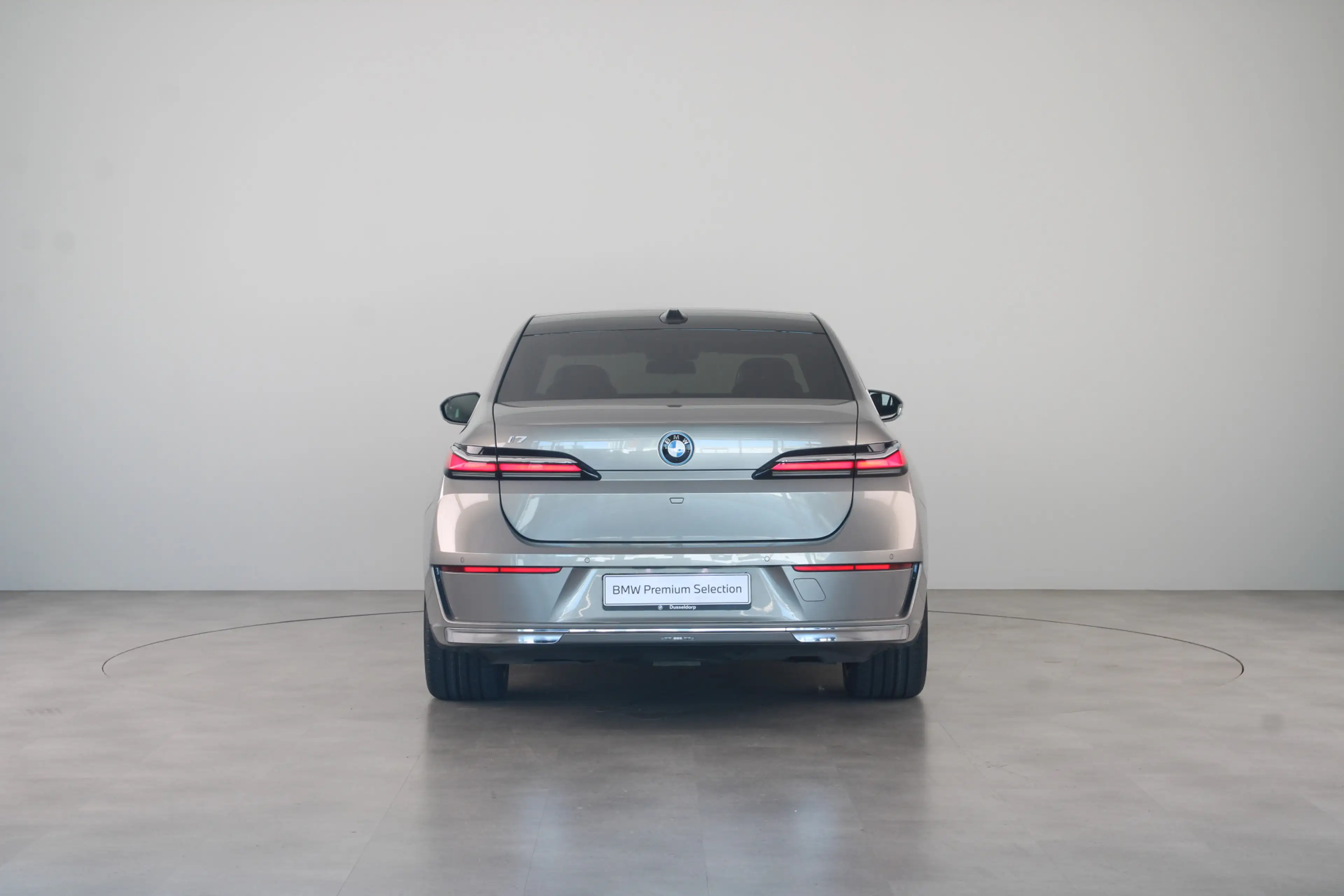 BMW i7 xDrive60 106 kWh — photo 13