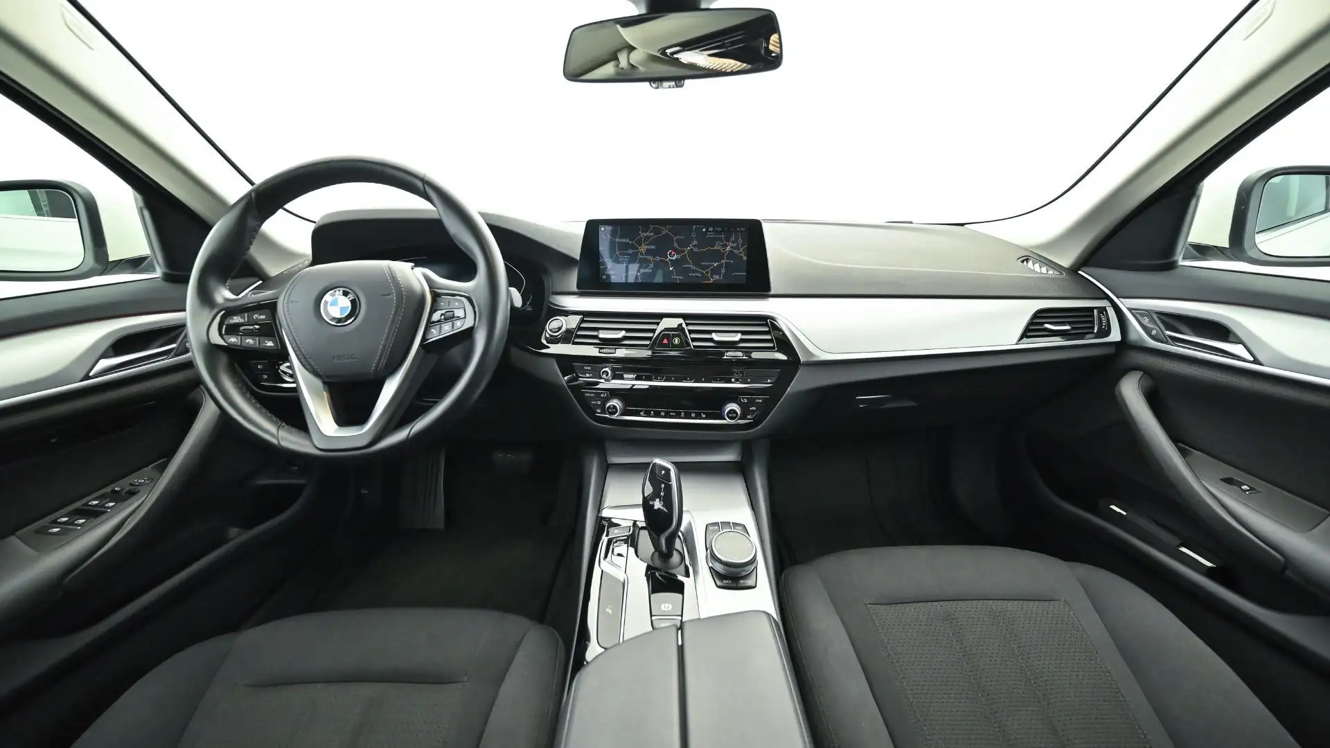 BMW 520 d Touring Aut. ***LED | AHK-schwenkbar *** Blanc - 2