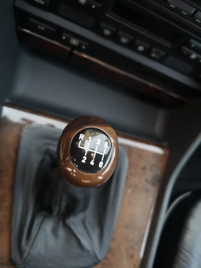 BMW 740 740i Europa - 1