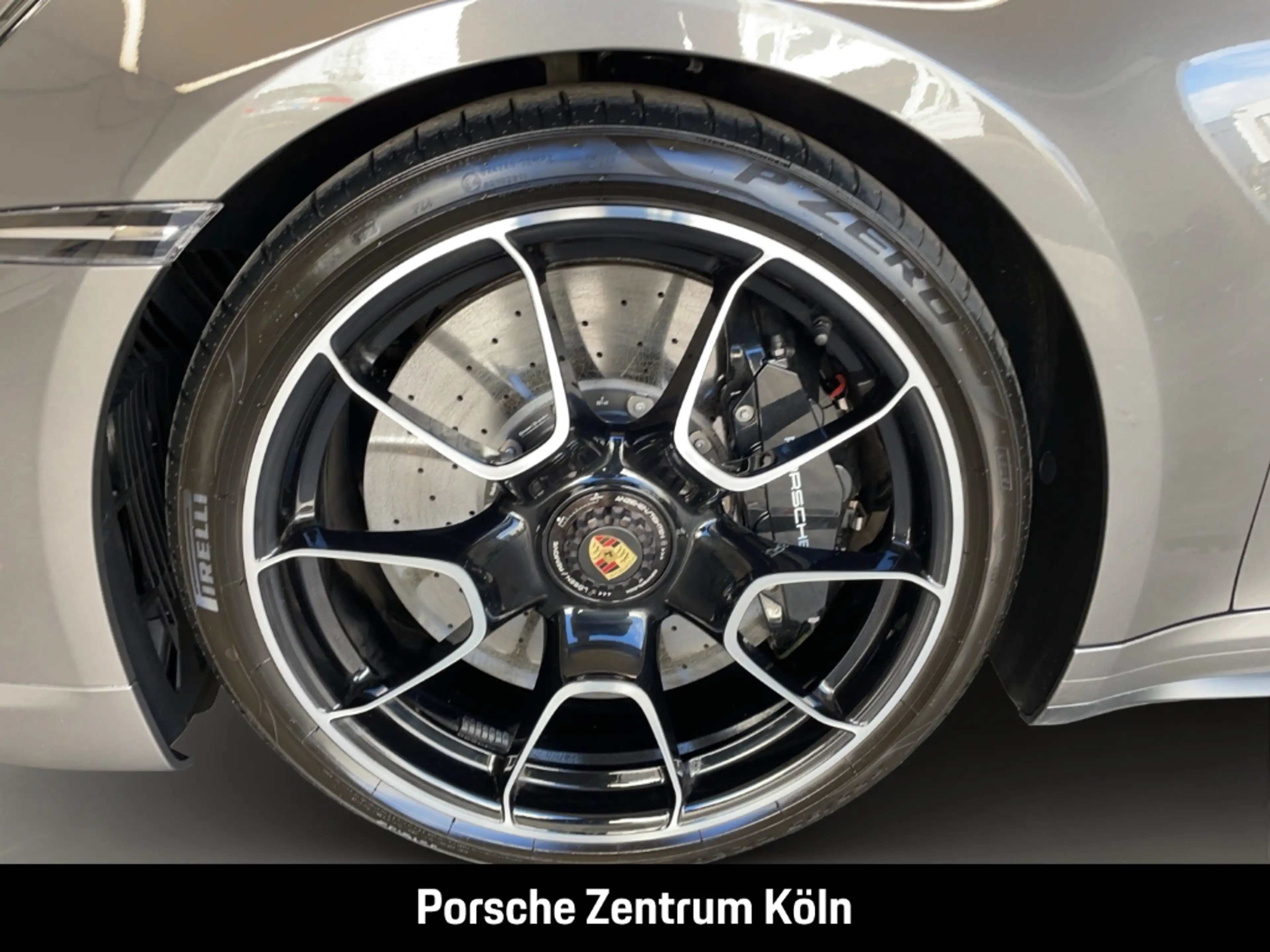 Porsche 992 911 Turbo S Cabriolet Burmester InnoDrive — photo 12