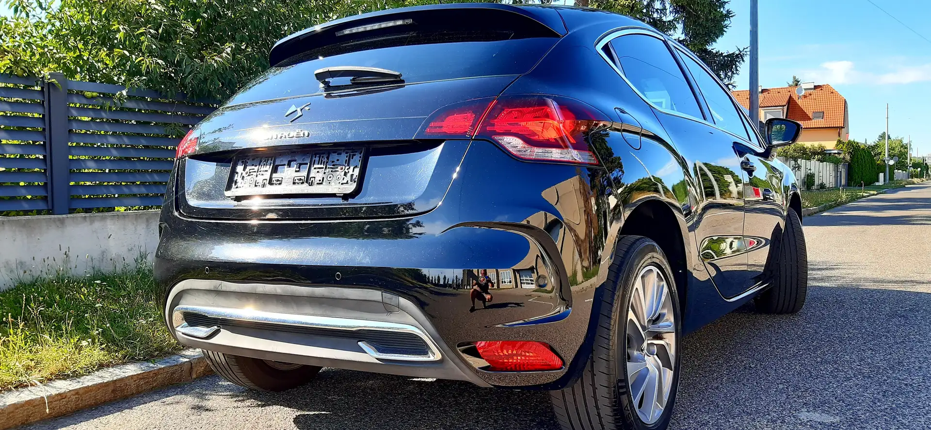 Citroen DS4 DS4 e Hdi 115 Airdream So Chic Schwarz - 1