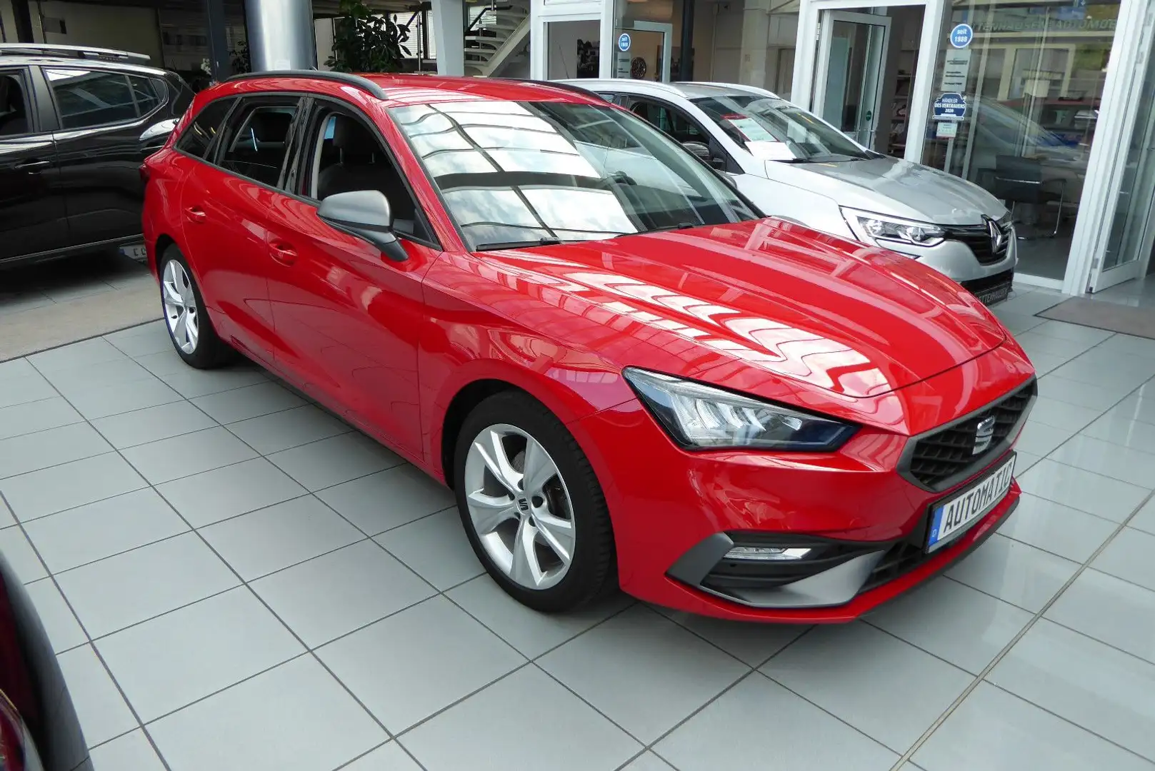 SEAT Leon Sportstourer FR Automatik erst 49.100 KM!! Rouge - 2