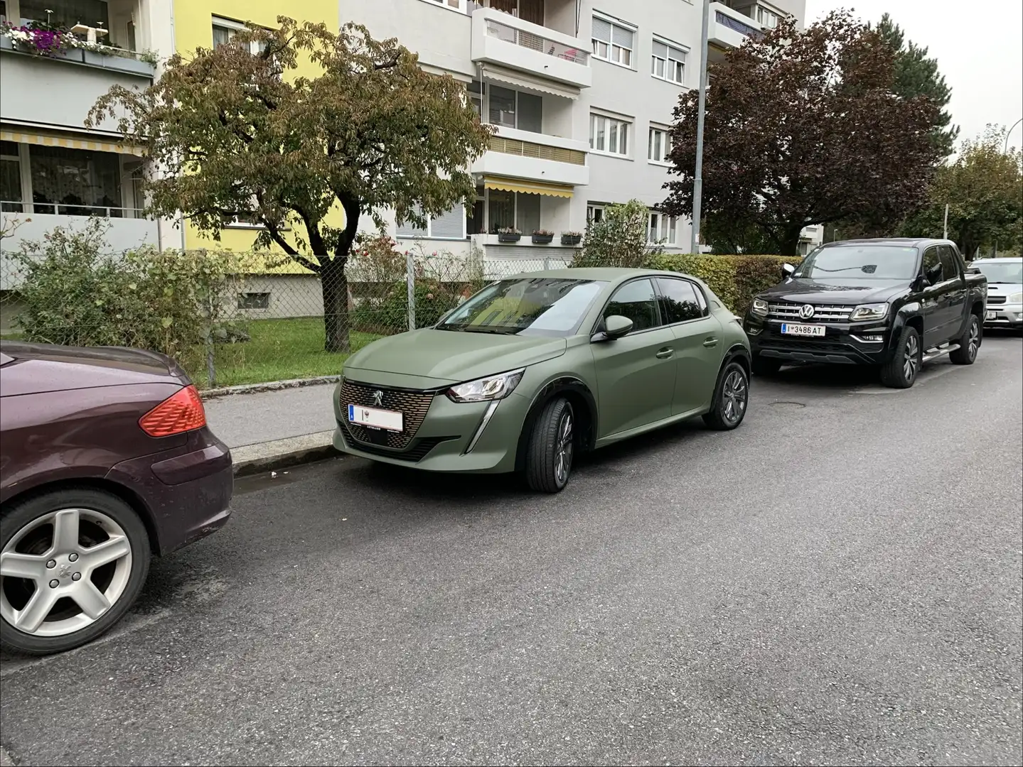 Peugeot e-208 Allure Grün - 2