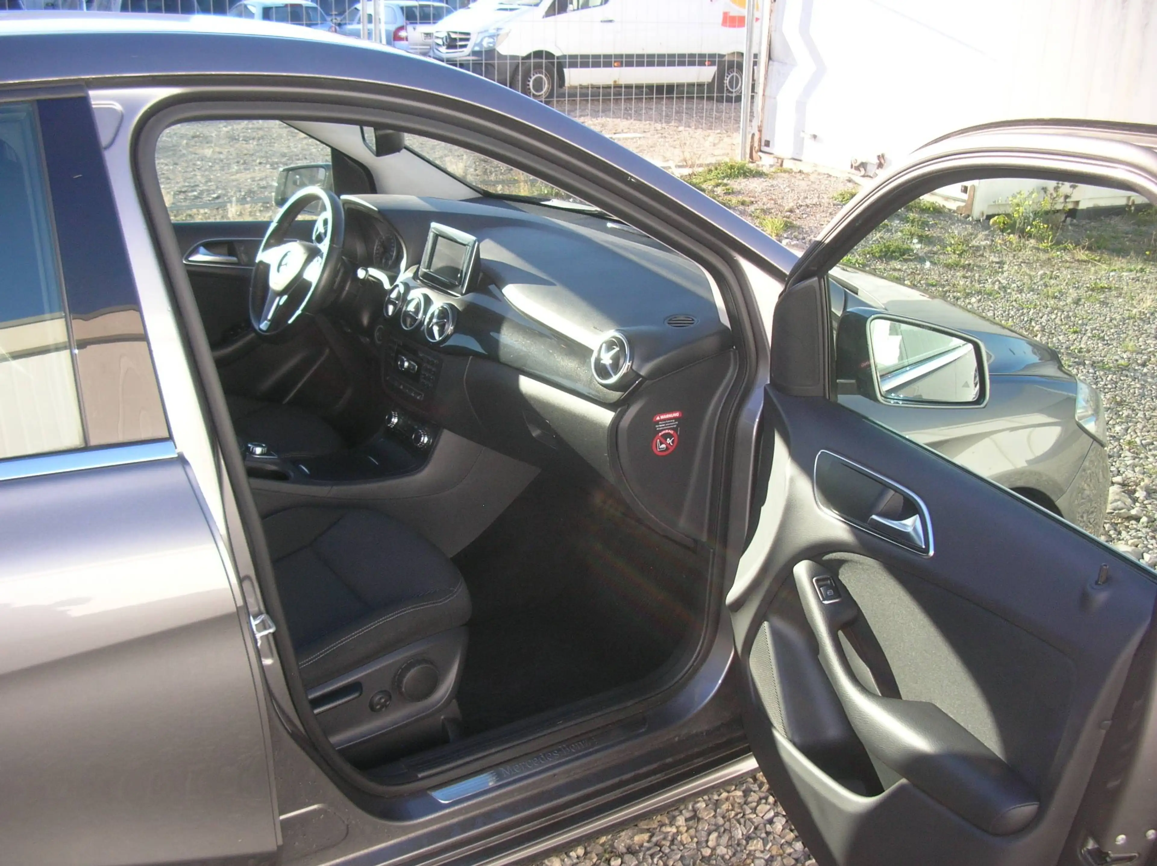 Mercedes-Benz B 200 B 200 - Navi - Klima - PDC - Kamera - AHK .. — photo 9