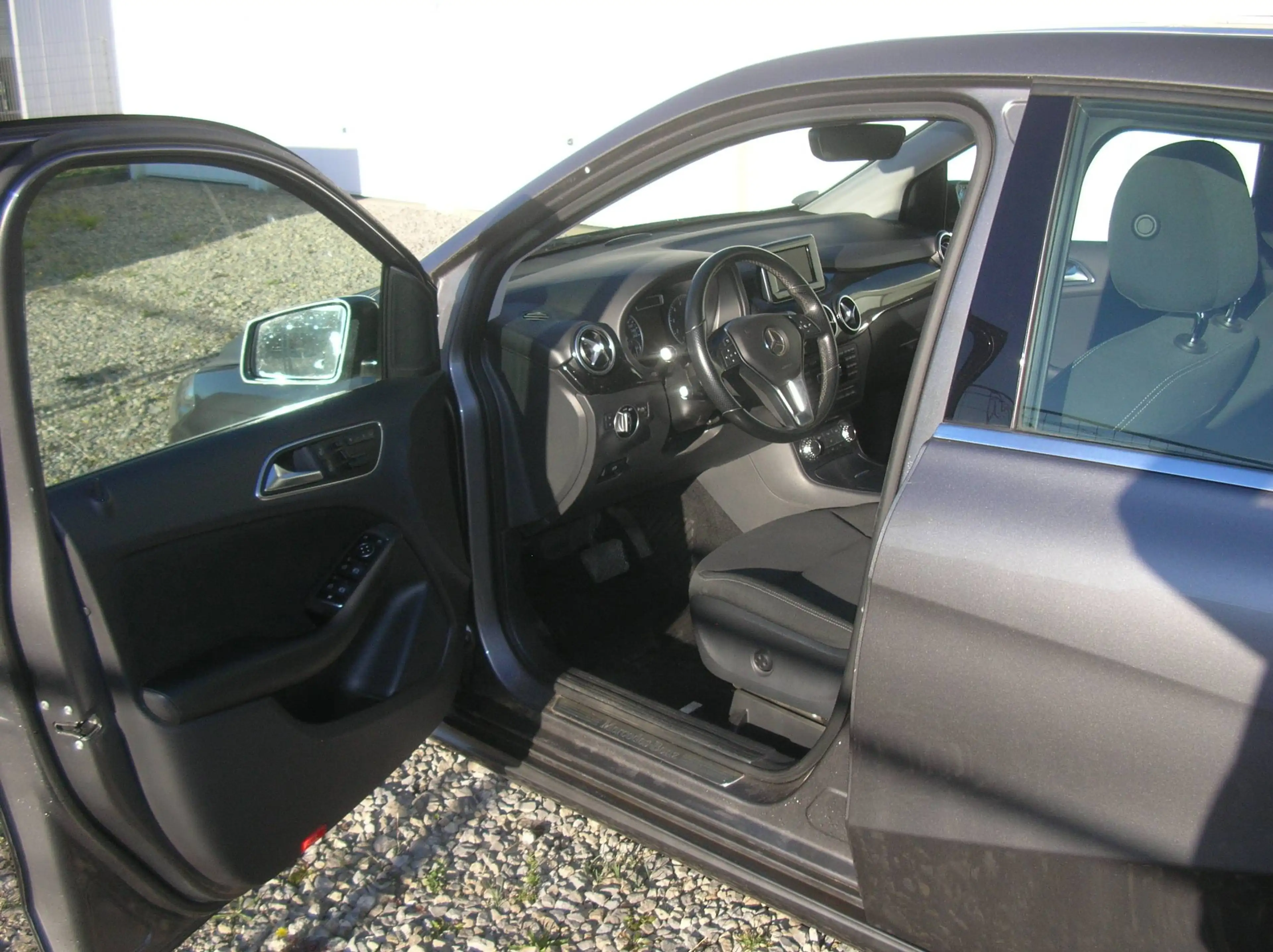 Mercedes-Benz B 200 B 200 - Navi - Klima - PDC - Kamera - AHK .. — photo 5