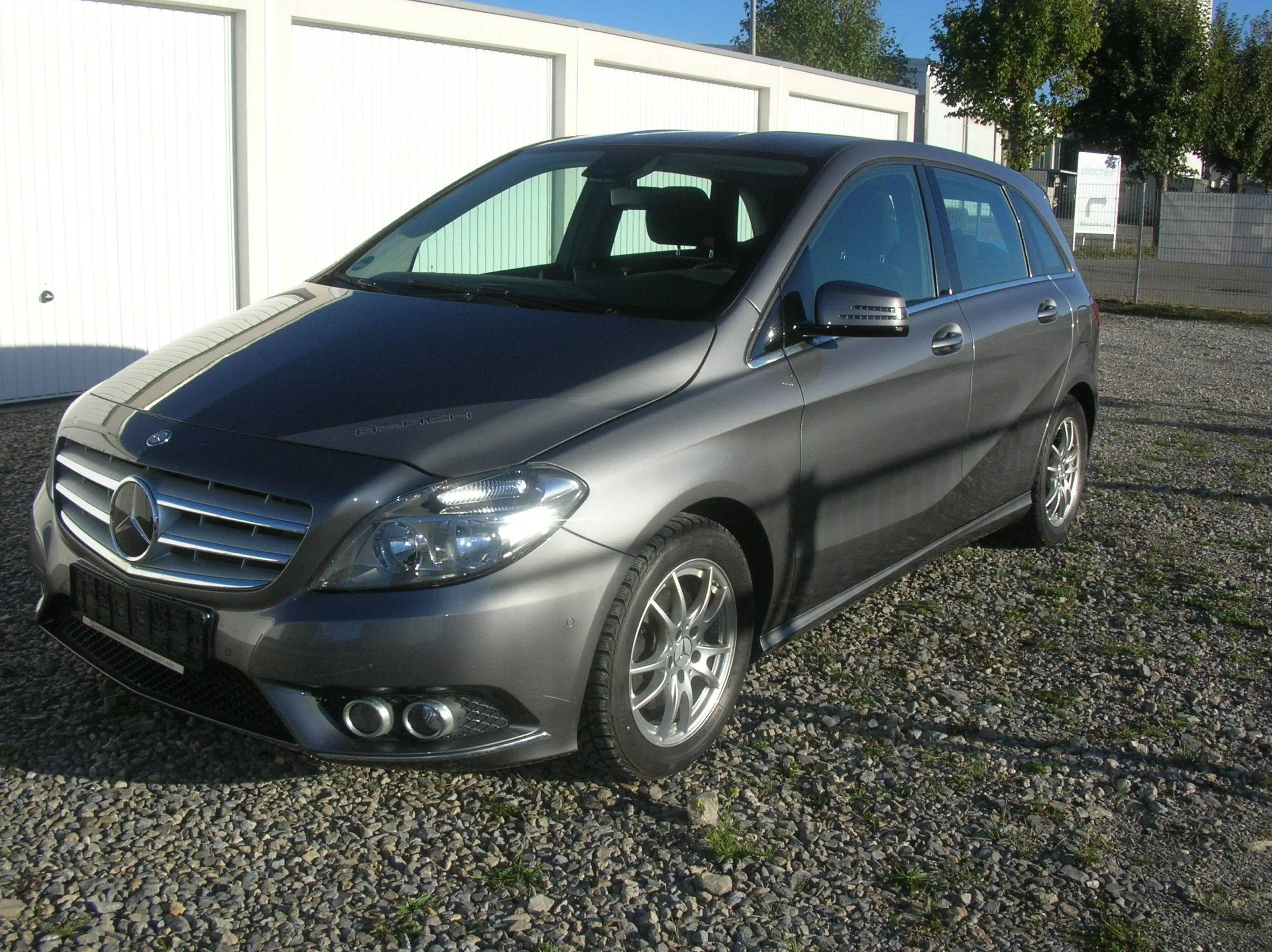 Mercedes-Benz B 200 B 200 - Navi - Klima - PDC - Kamera - AHK ..