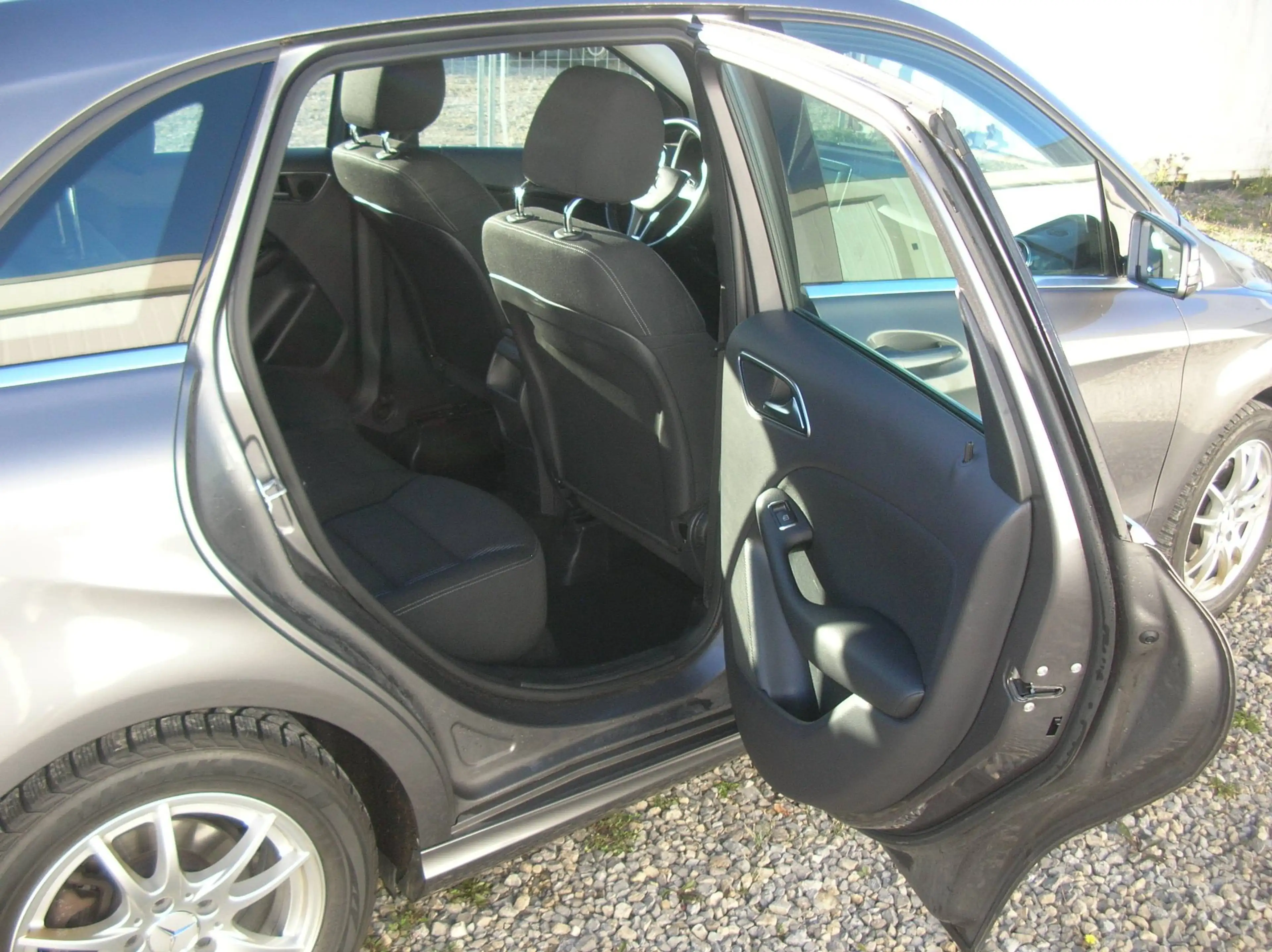 Mercedes-Benz B 200 B 200 - Navi - Klima - PDC - Kamera - AHK .. — photo 8