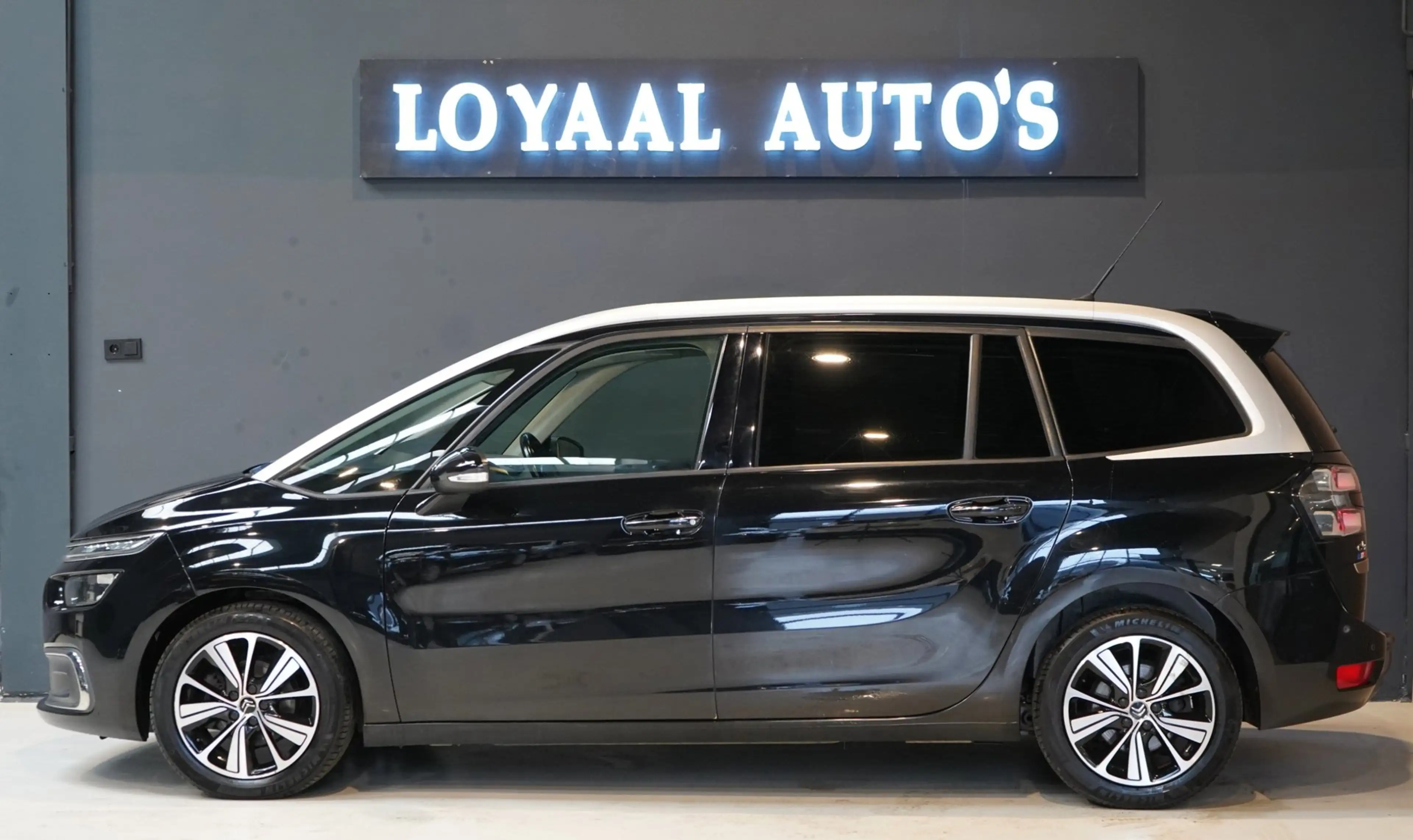 Citroen Grand C4 Picasso 1.2 PureTech Shine | 7 PERSOONS | NAVI | AIRCO | A — photo 4