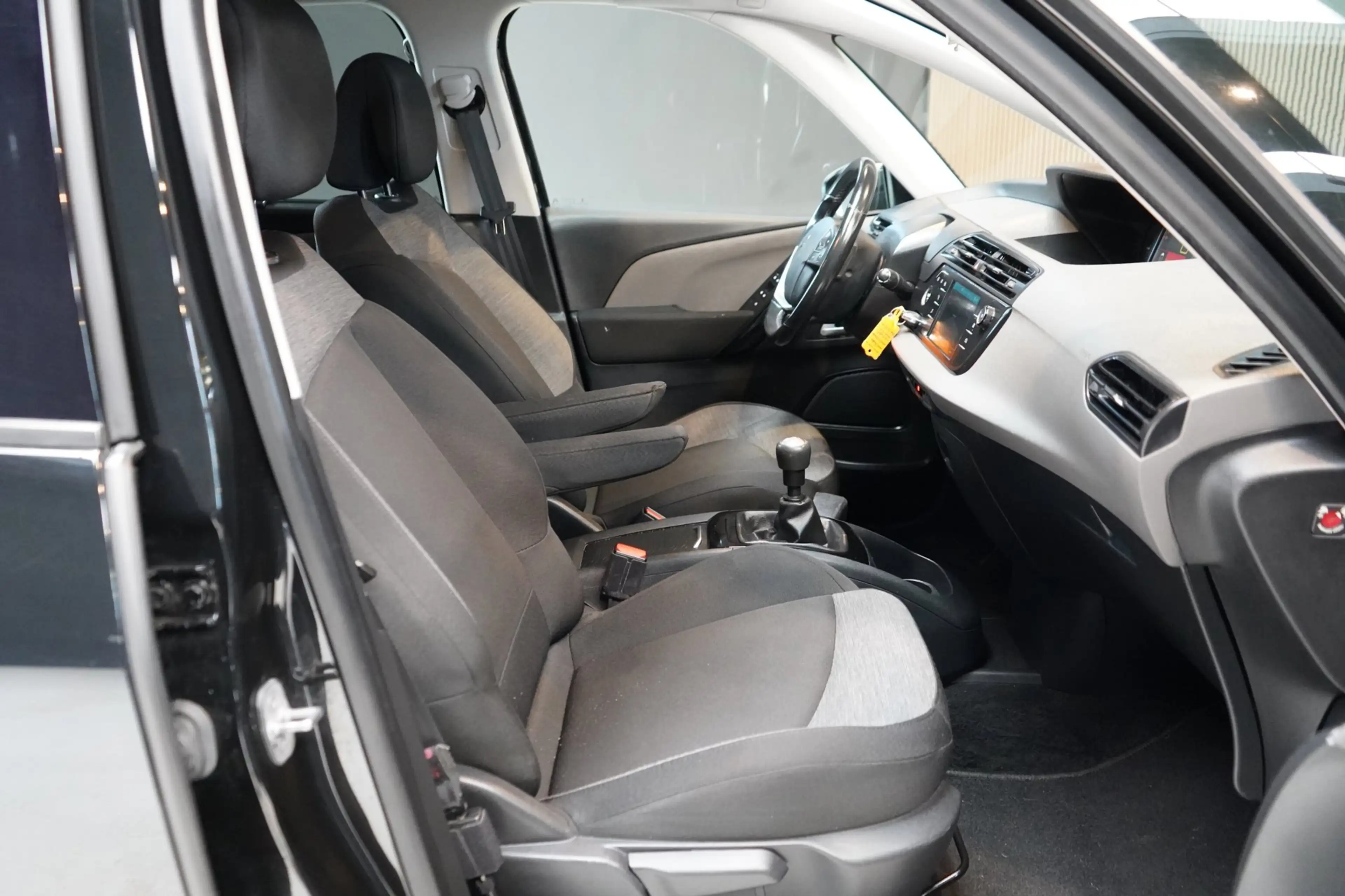 Citroen Grand C4 Picasso 1.2 PureTech Shine | 7 PERSOONS | NAVI | AIRCO | A — photo 23