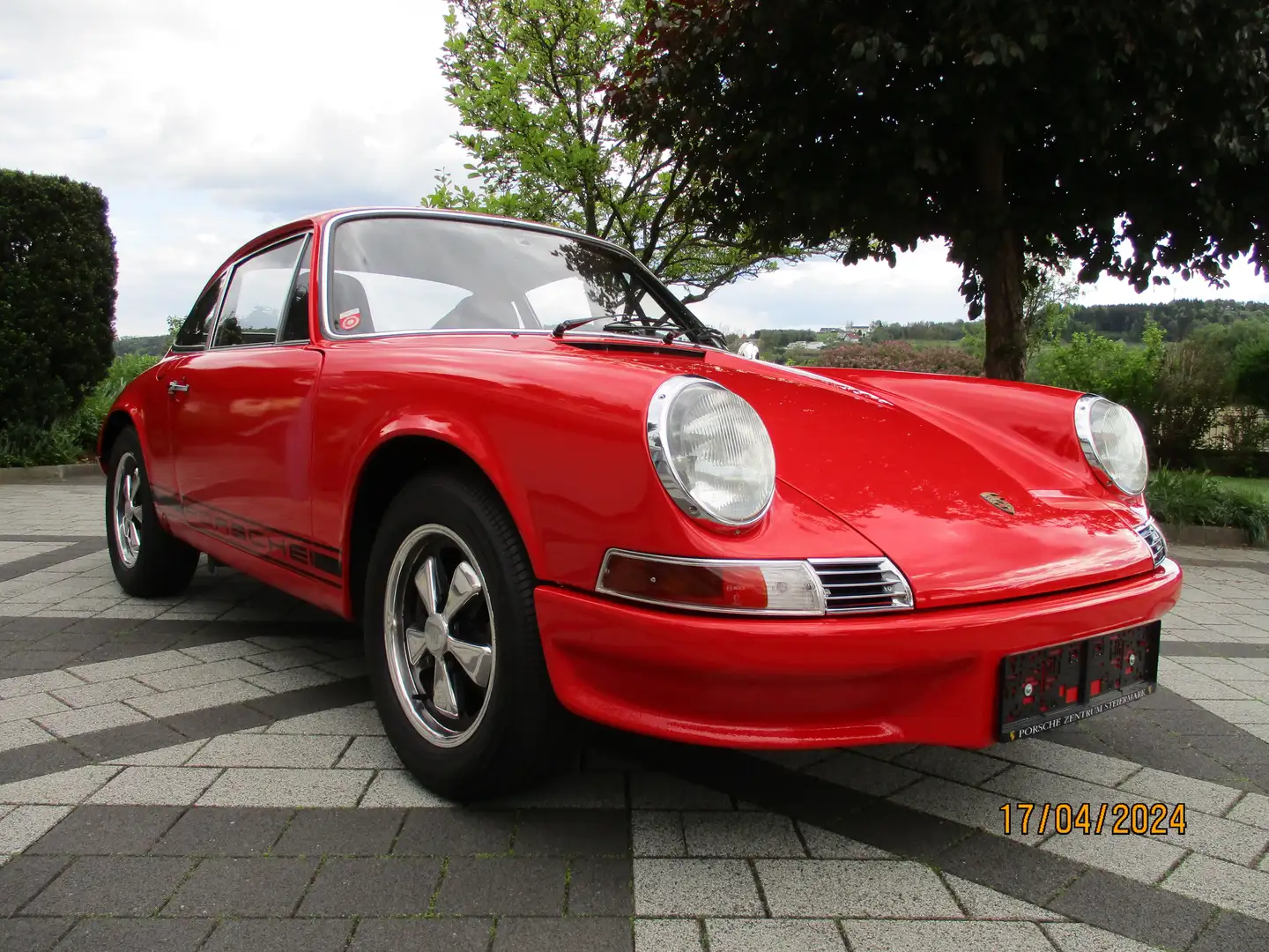Porsche 911 911 T 2.4 Ölklappe UR-Modell Rot - 1
