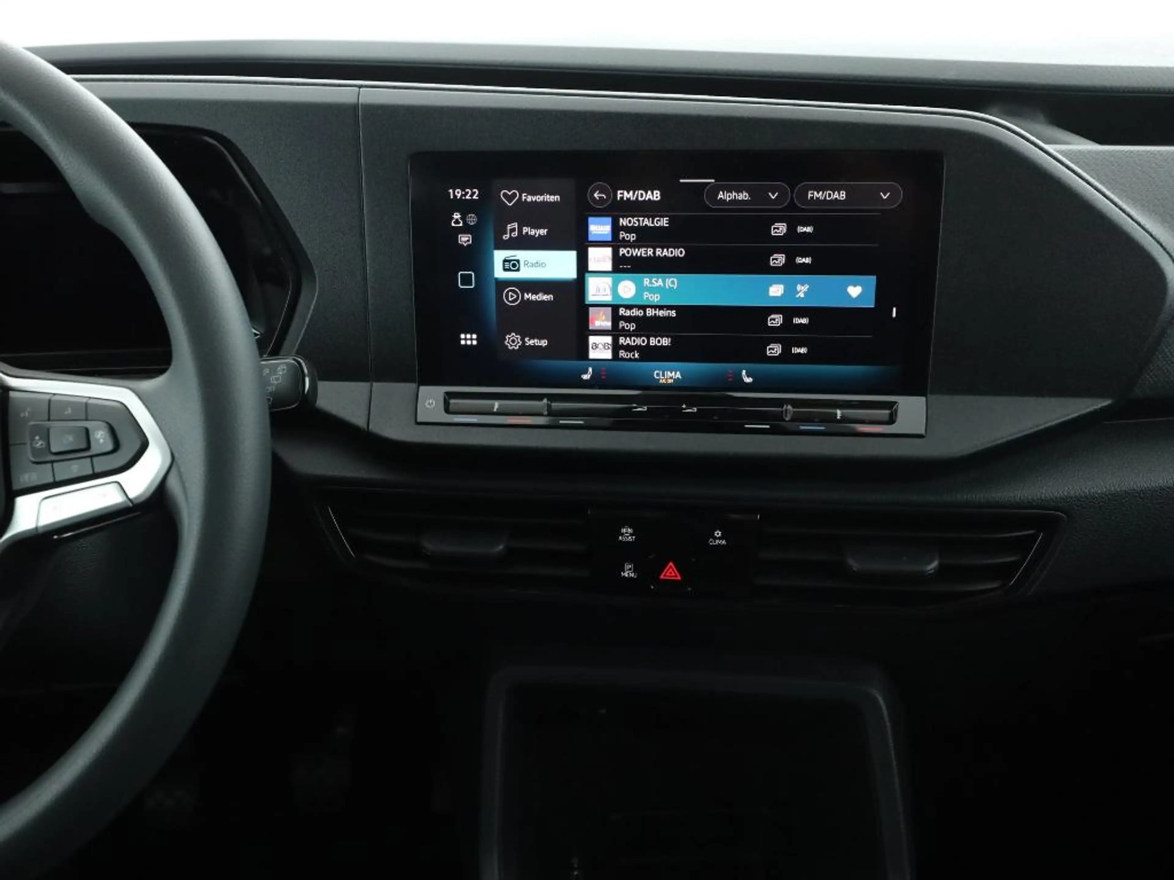 Volkswagen Caddy 1.5 TSI *DIGITAL*R-CAM*GRA*LANE*SHZ*DAB* — photo 6